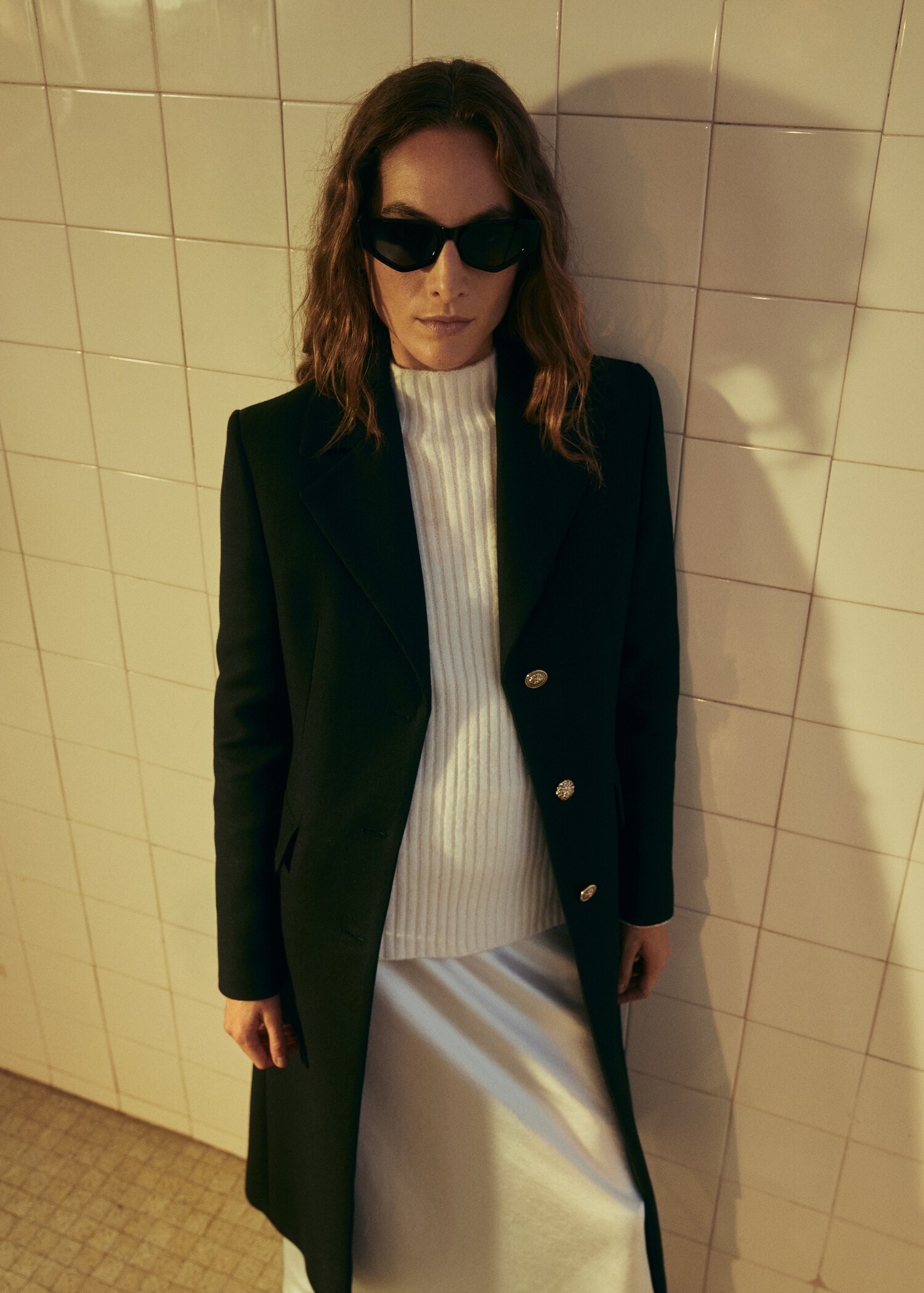 Metallic buttoned coat - Details of the article 6
