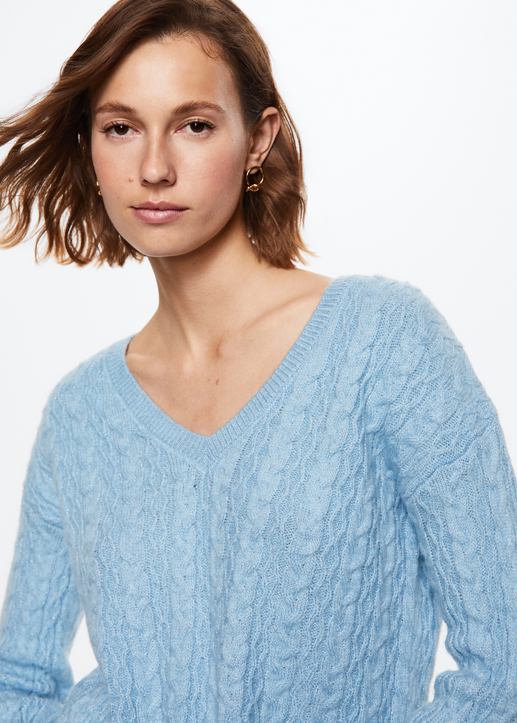 V-neck braided sweater - Details of the article 1