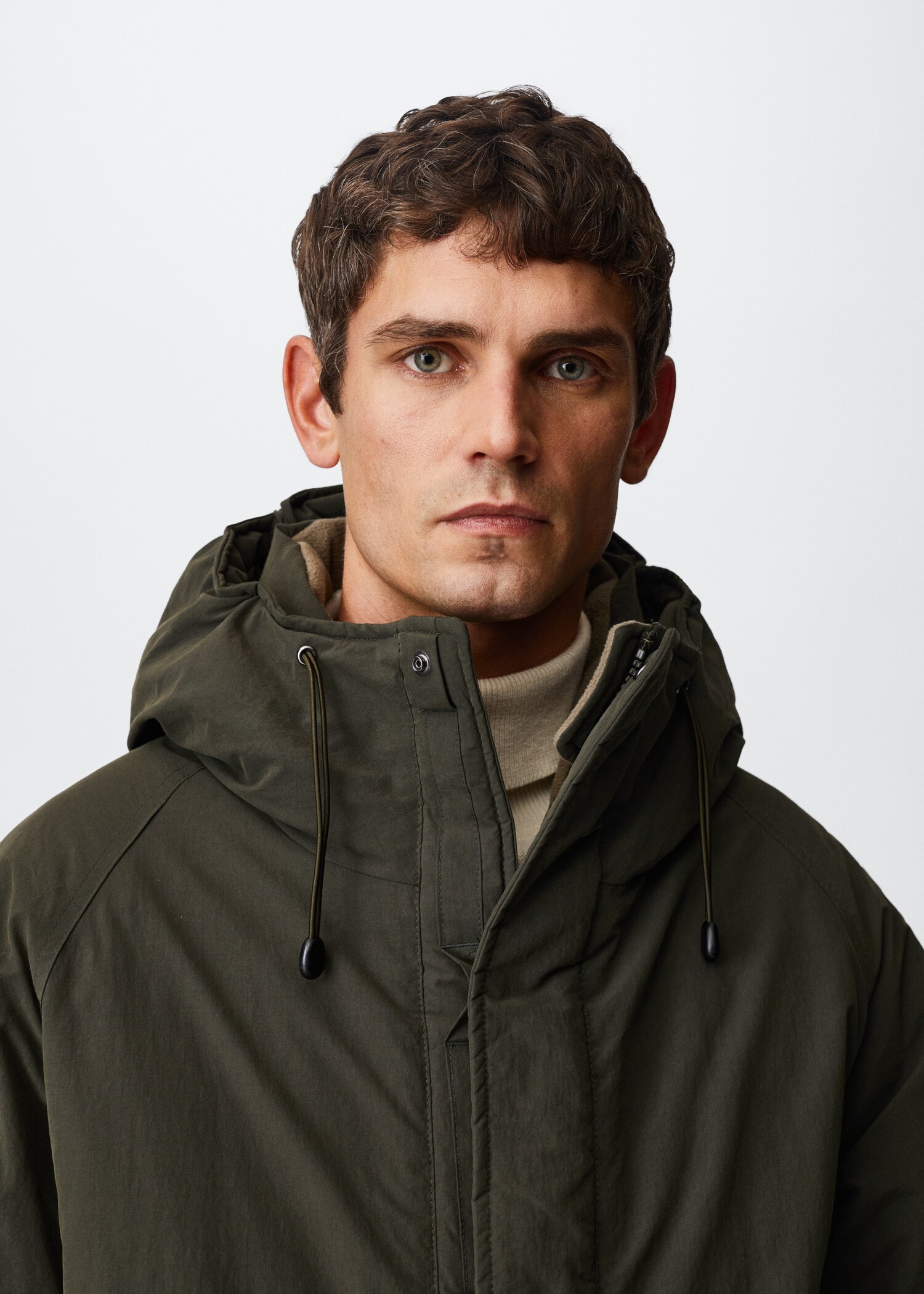 Water-repellent padded parka - Details of the article 1