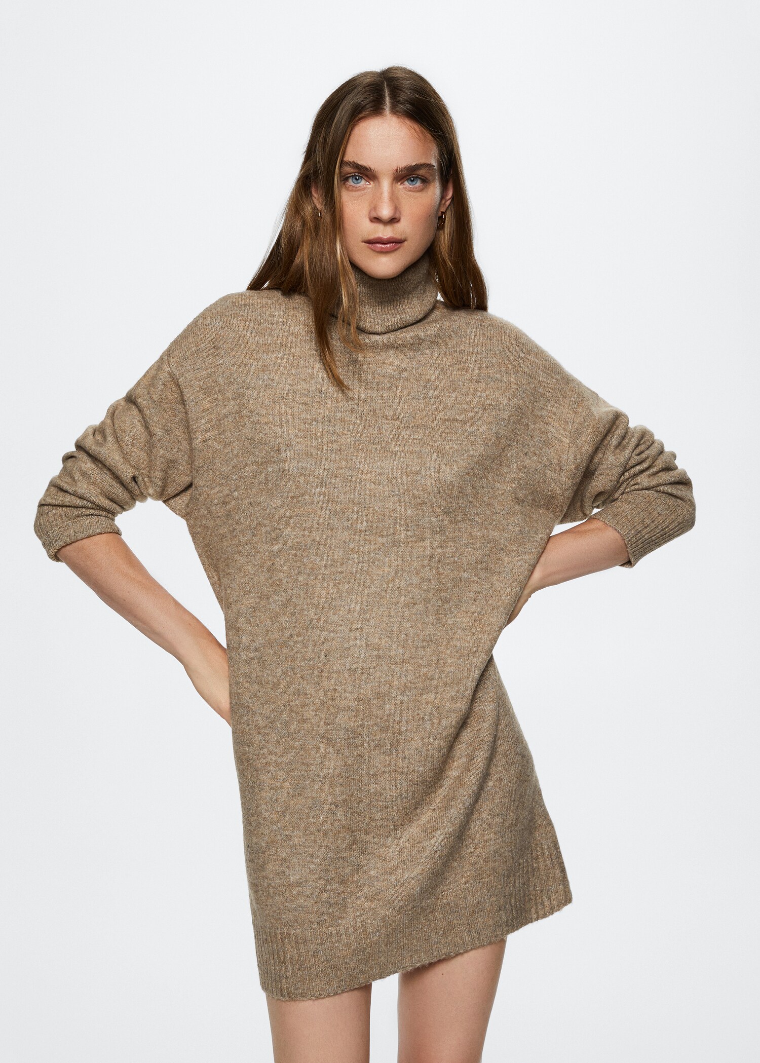 Robe col montant - Plan moyen