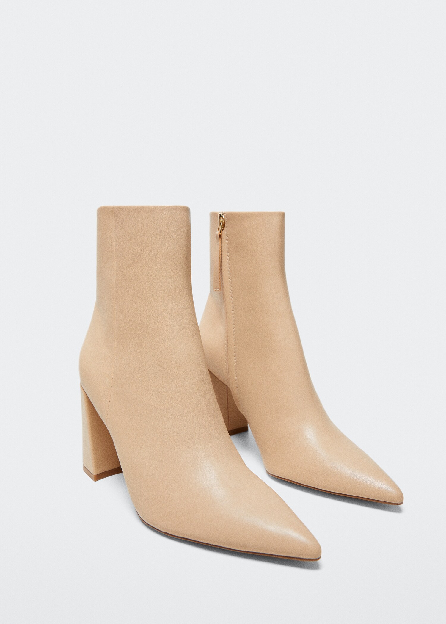 Bottines pointues talon bloc - Plan moyen