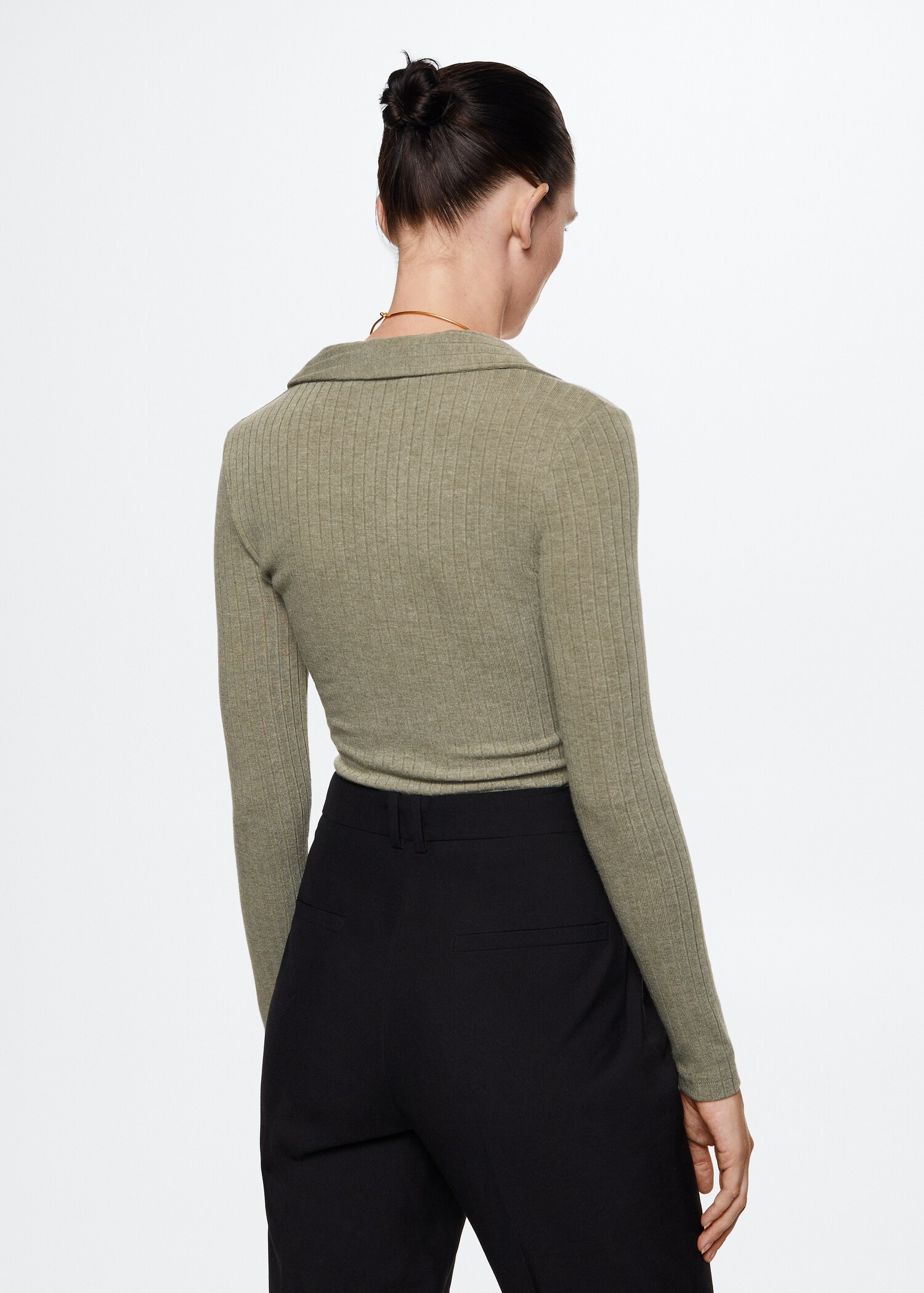 Ribbed polo-style sweater - Reverse of the article