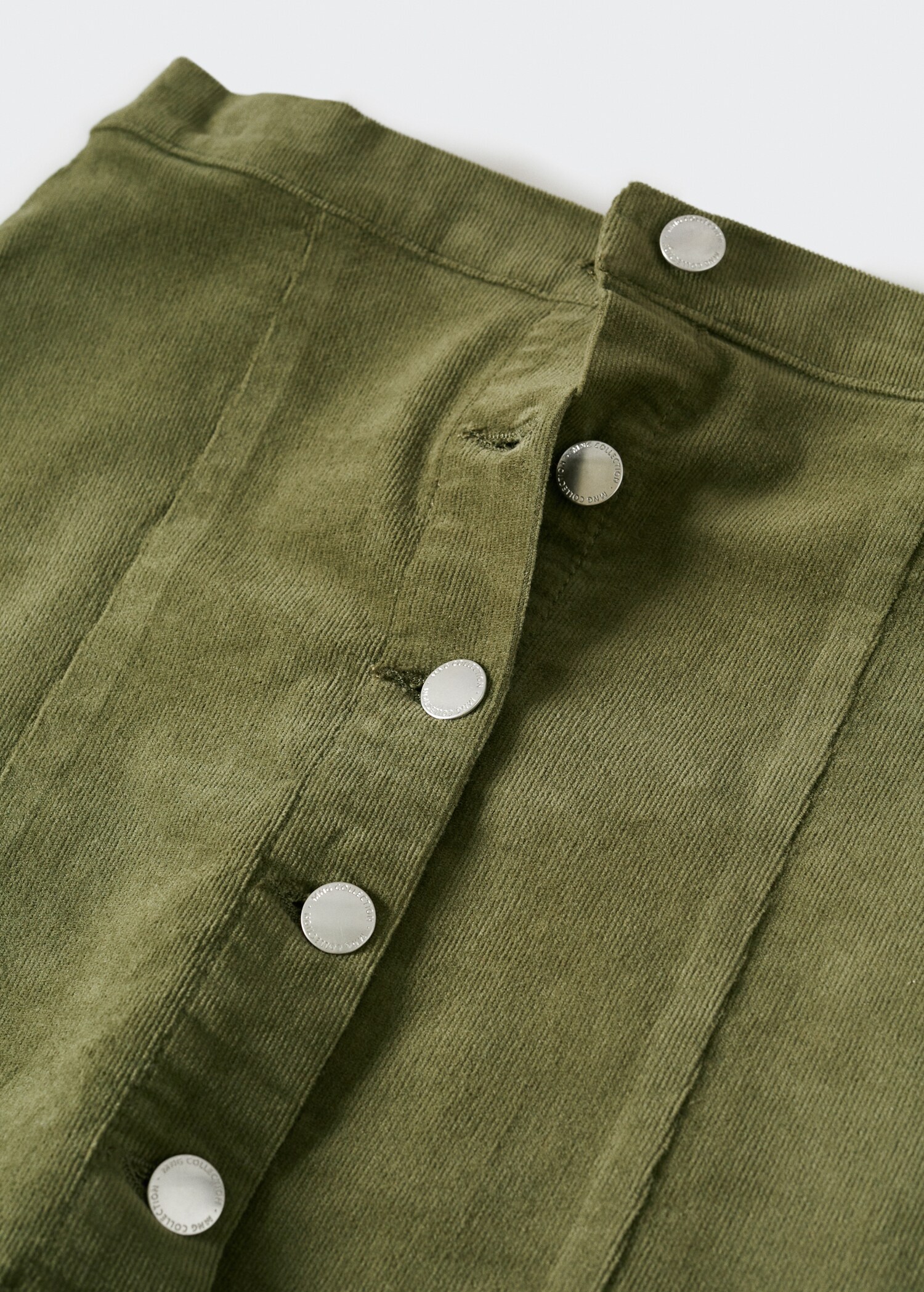 Micro-corduroy skirt with buttons - Details of the article 8