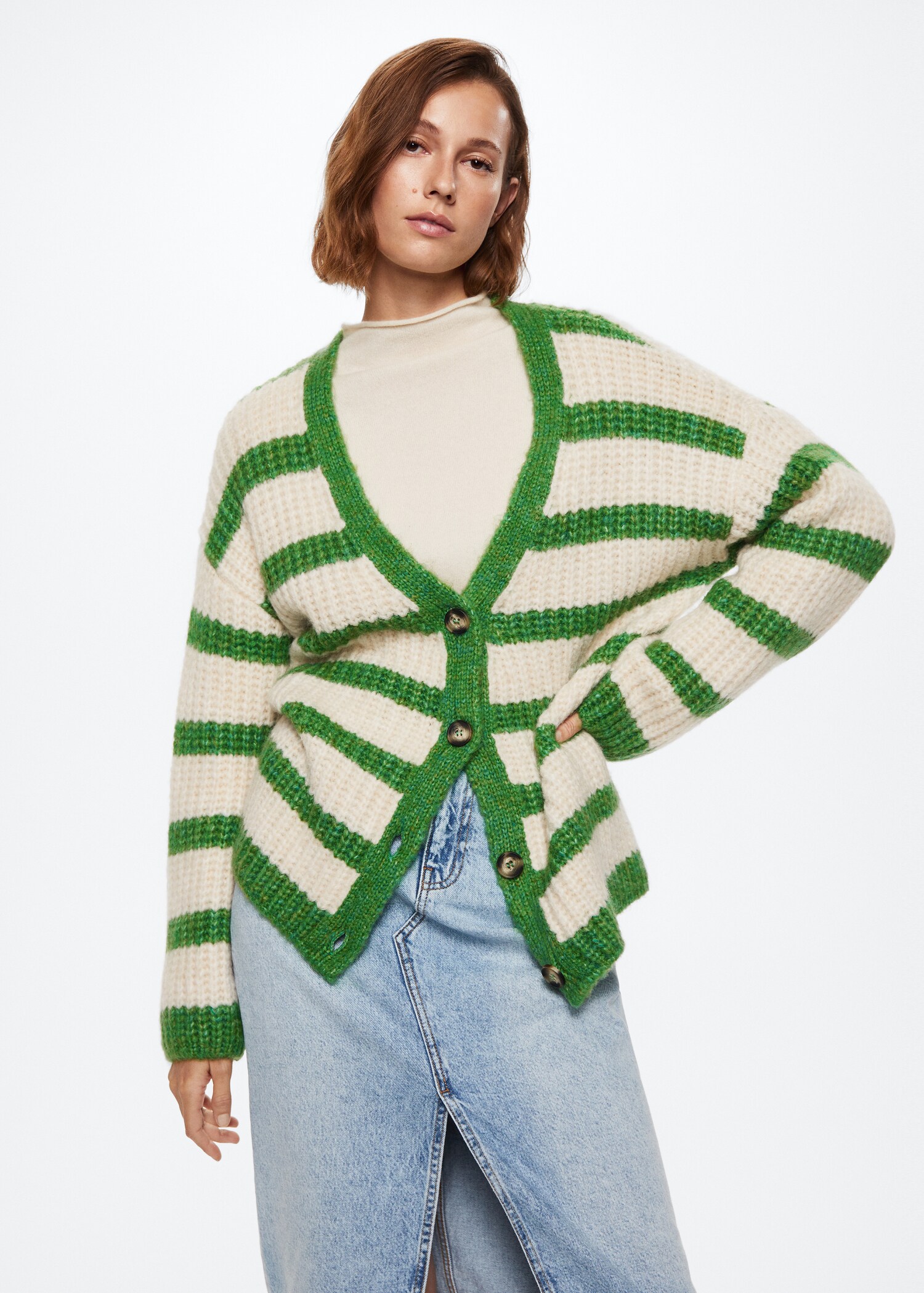 Cardigan rayures boutons - Plan moyen