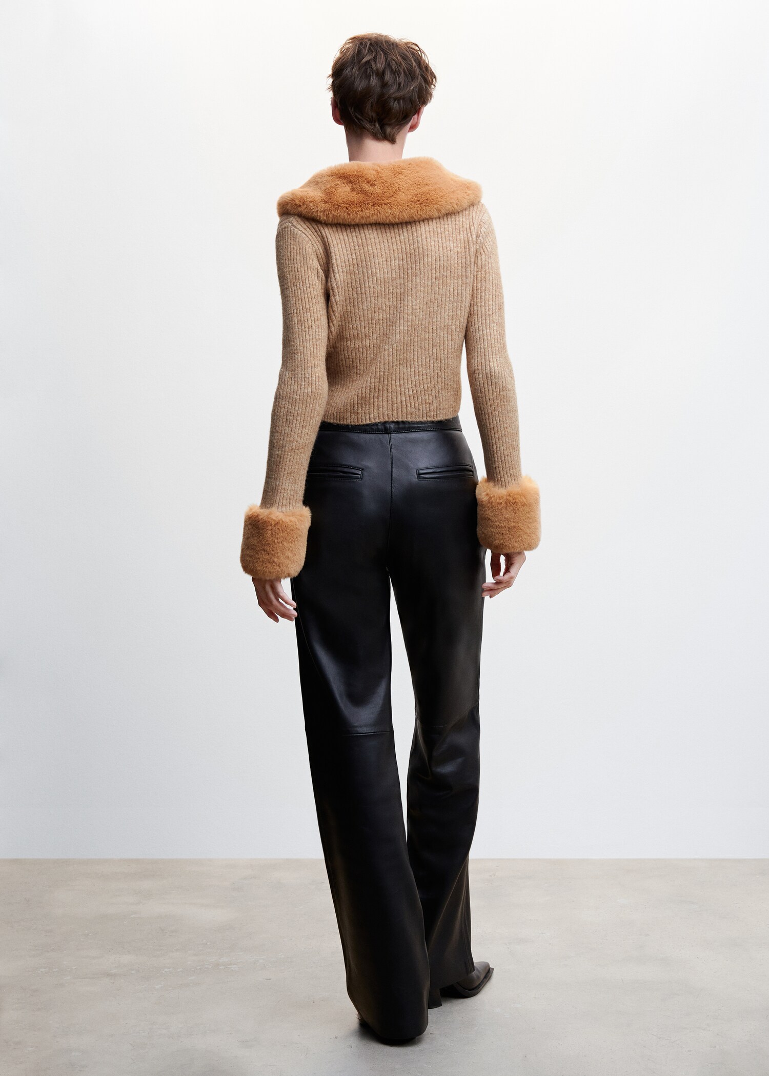 Cardigan with fur-effect collar - Reverse of the article