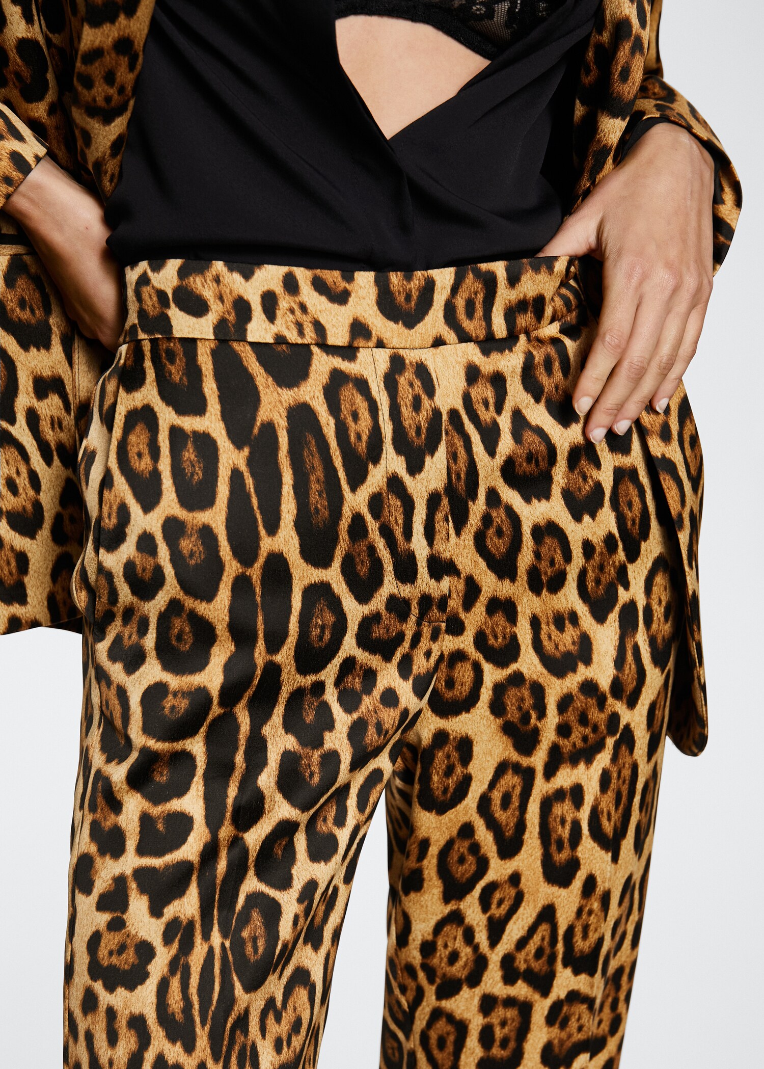 Pantalon tailleur léopard - Détail de l'article 6