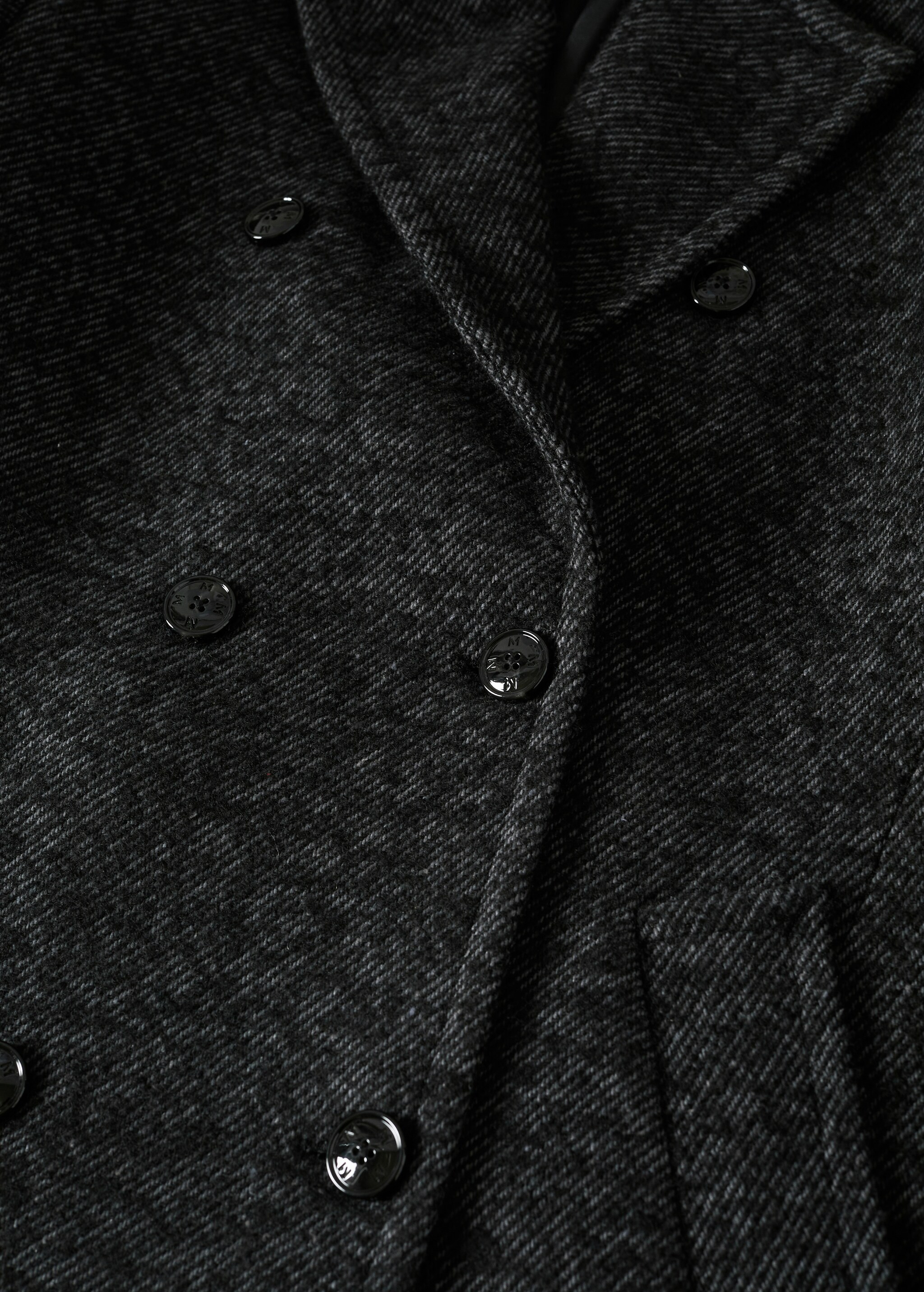 Wrap coat with lapels - Details of the article 8