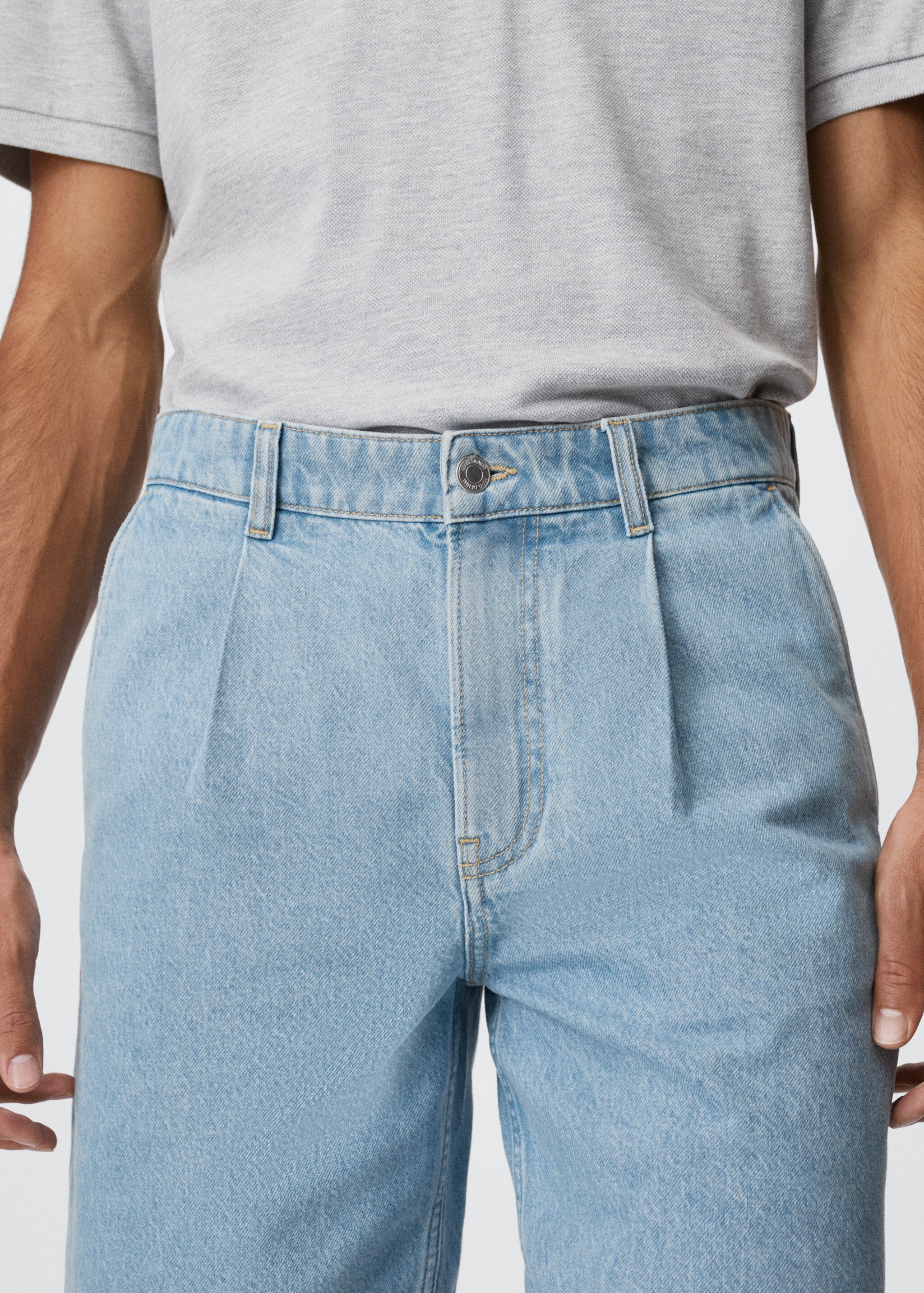 Pleated denim Bermuda shorts - Details of the article 1