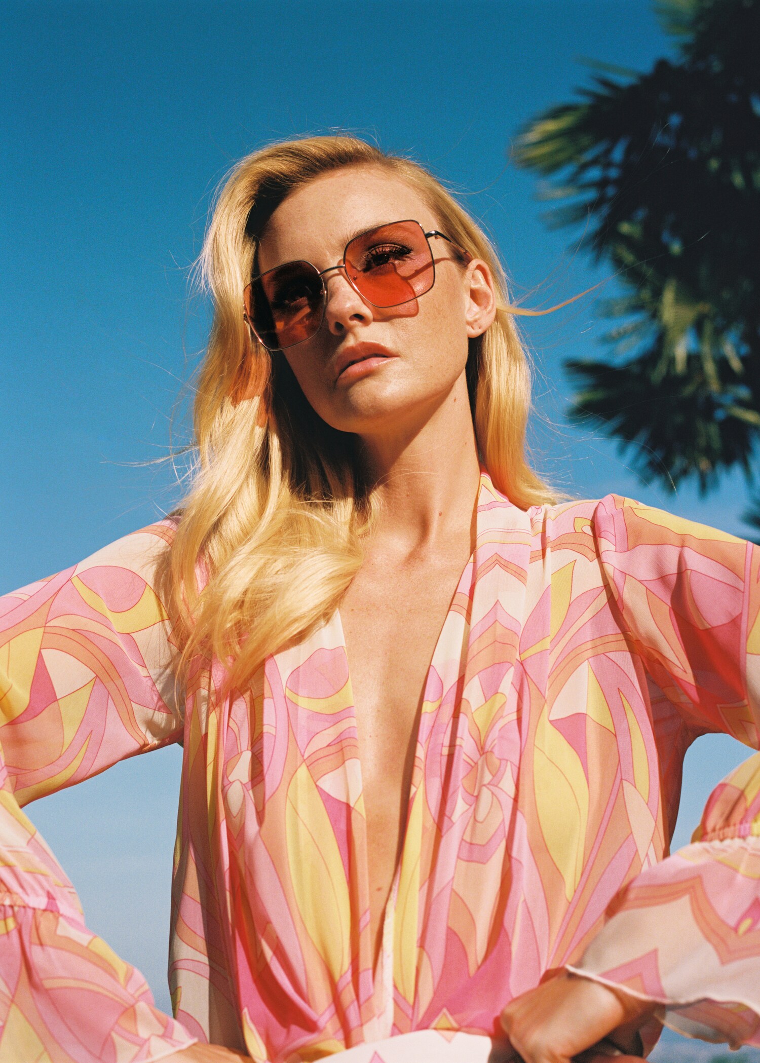 Blusa fluida estampada - Detalle del artículo 6