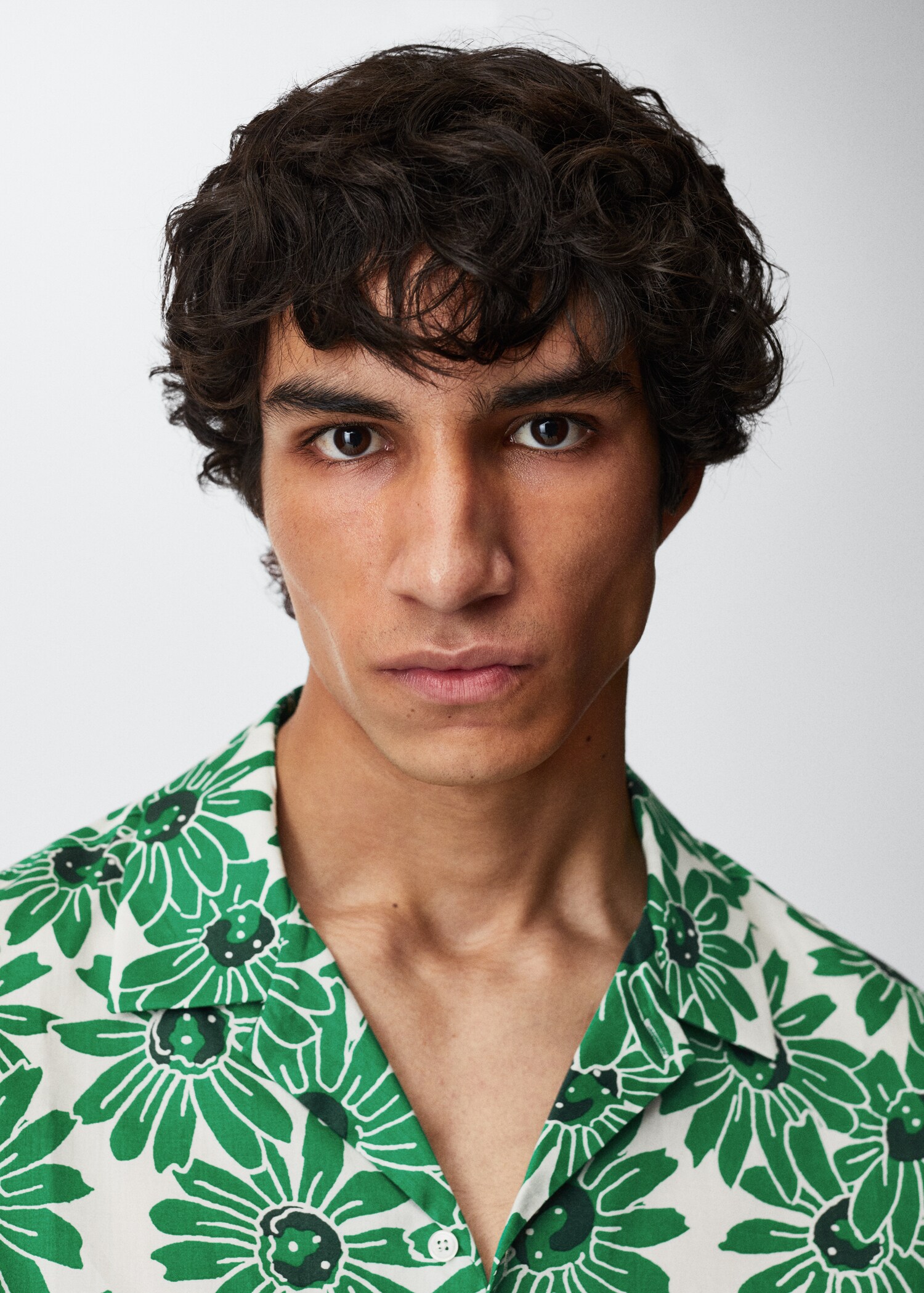 Cotton flower shirt - Details of the article 1