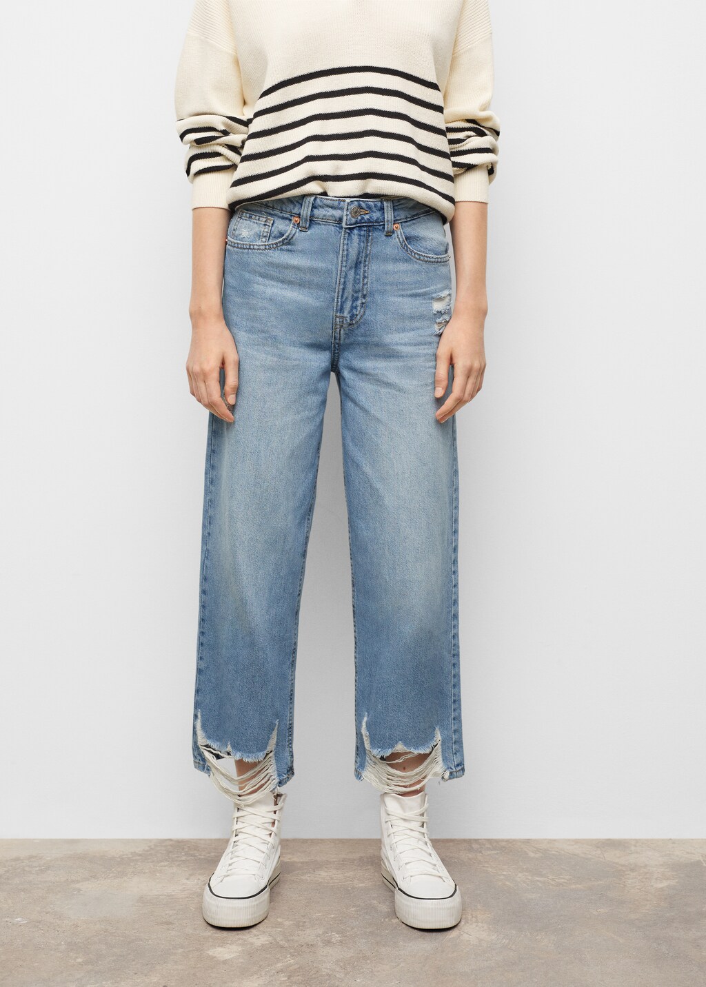 Straight frayed jeans store