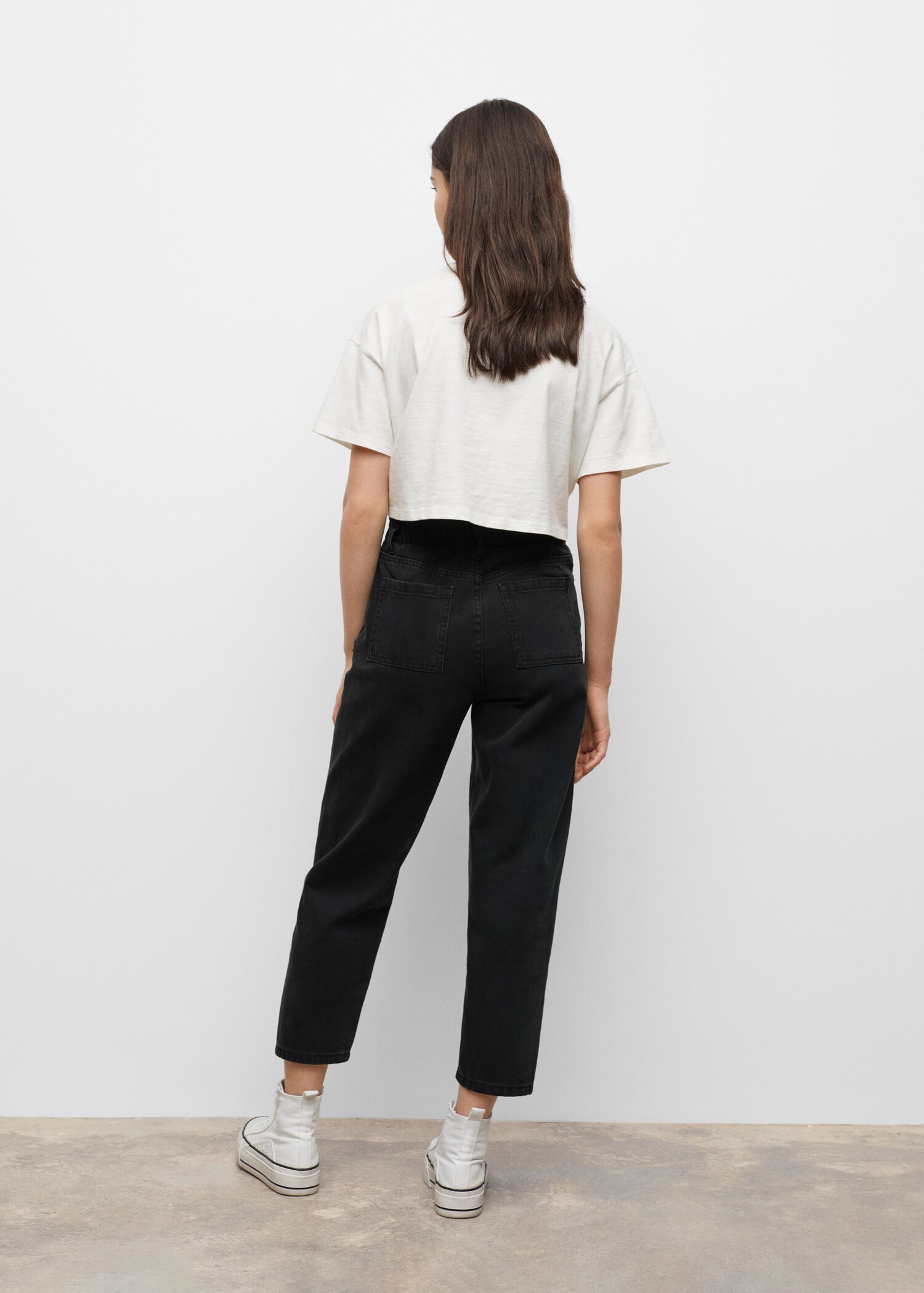 Cropped paperbag jeans - Reverse of the article