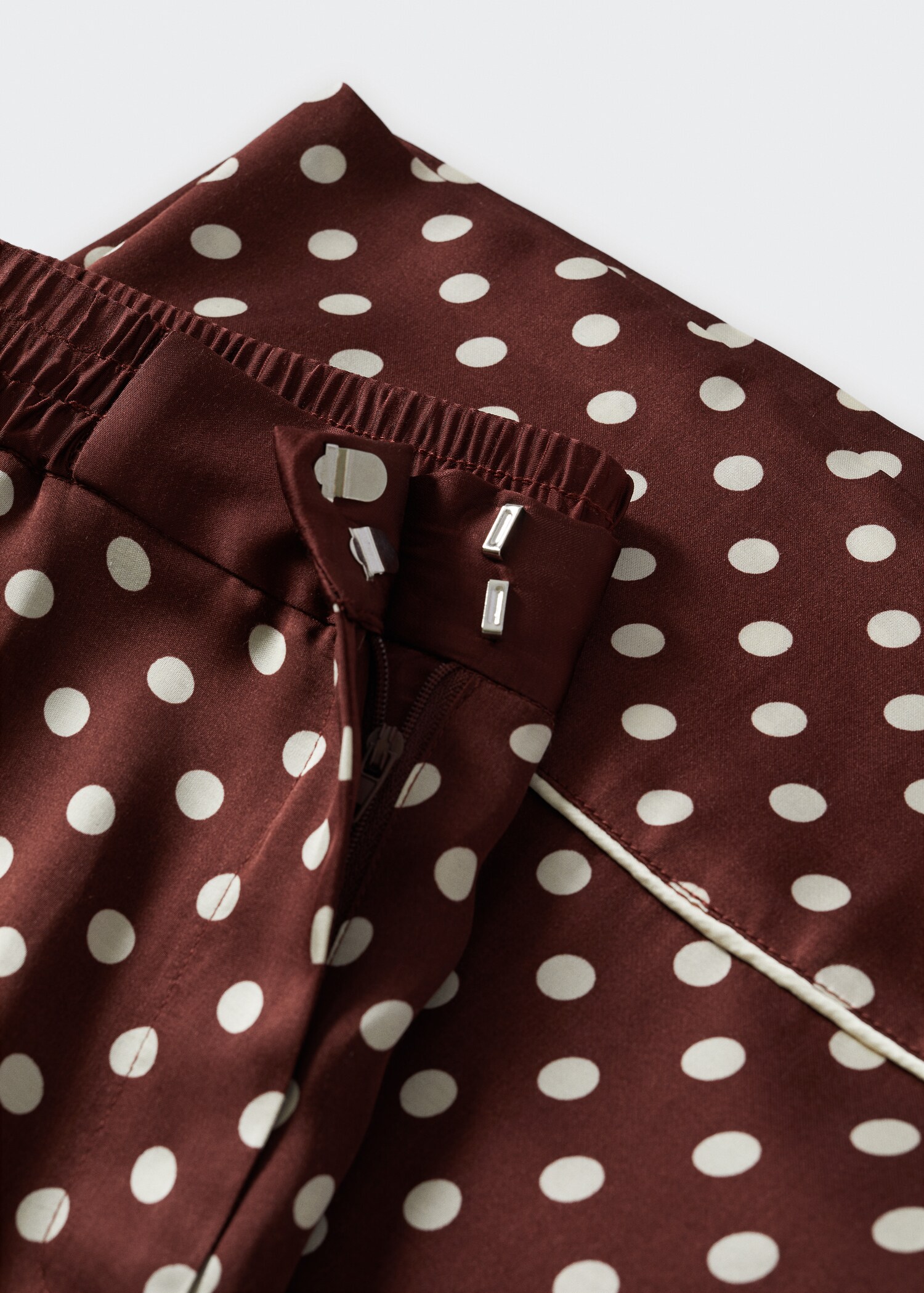 Polka-dot satin trousers - Details of the article 8