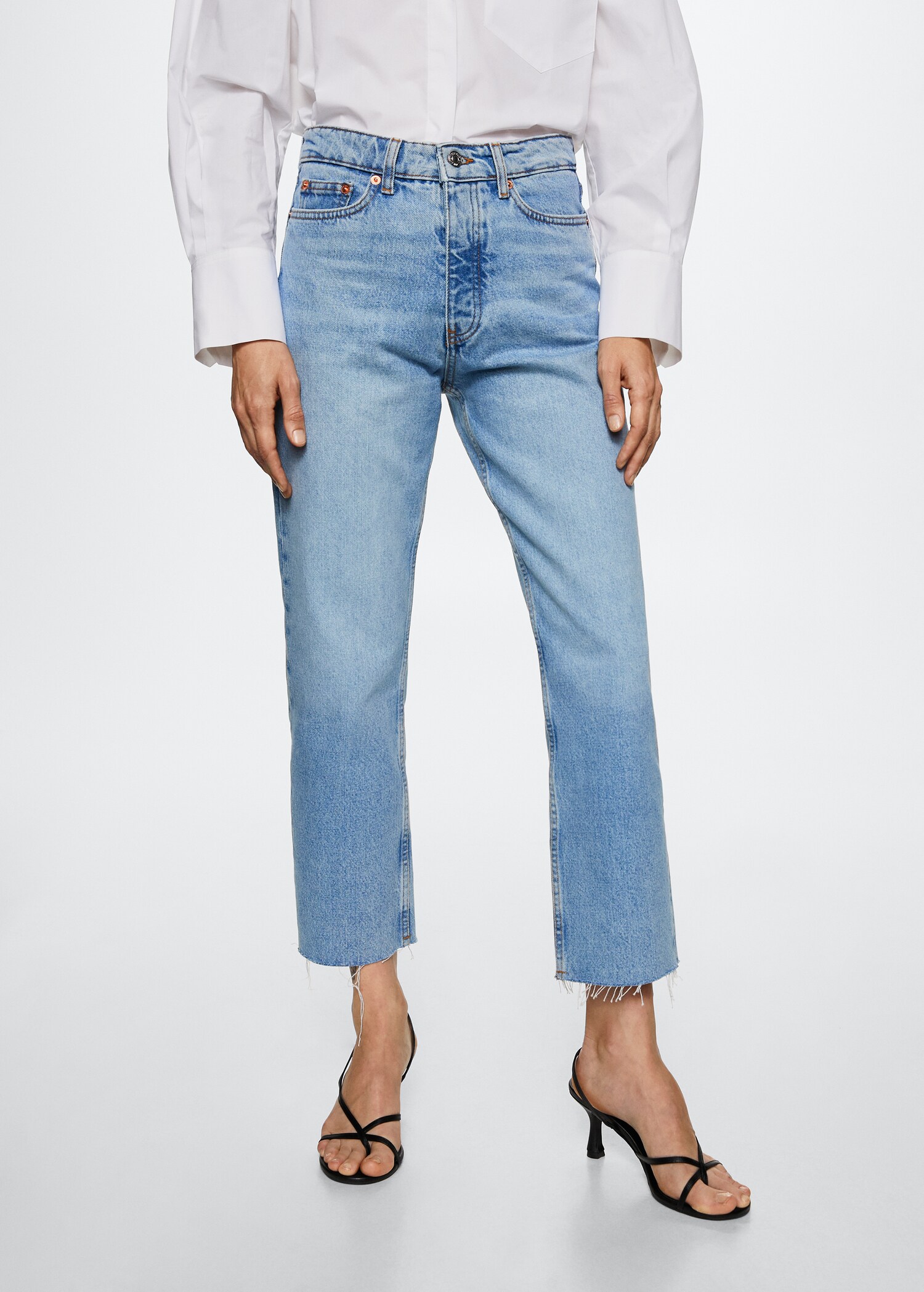 Jeans rectos tiro alto crop - Plano medio