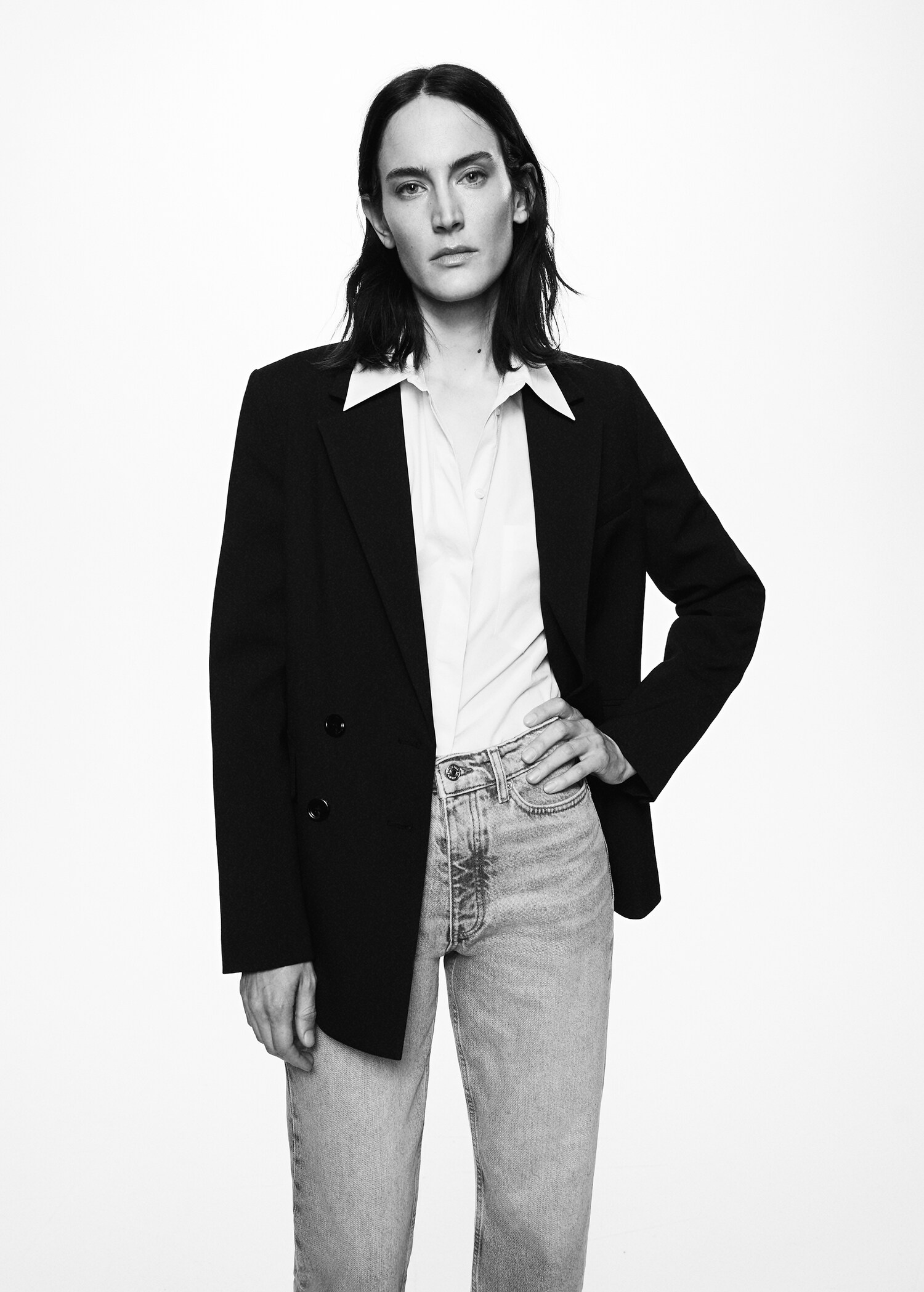 High-waist cropped straight jeans - Details of the article 1