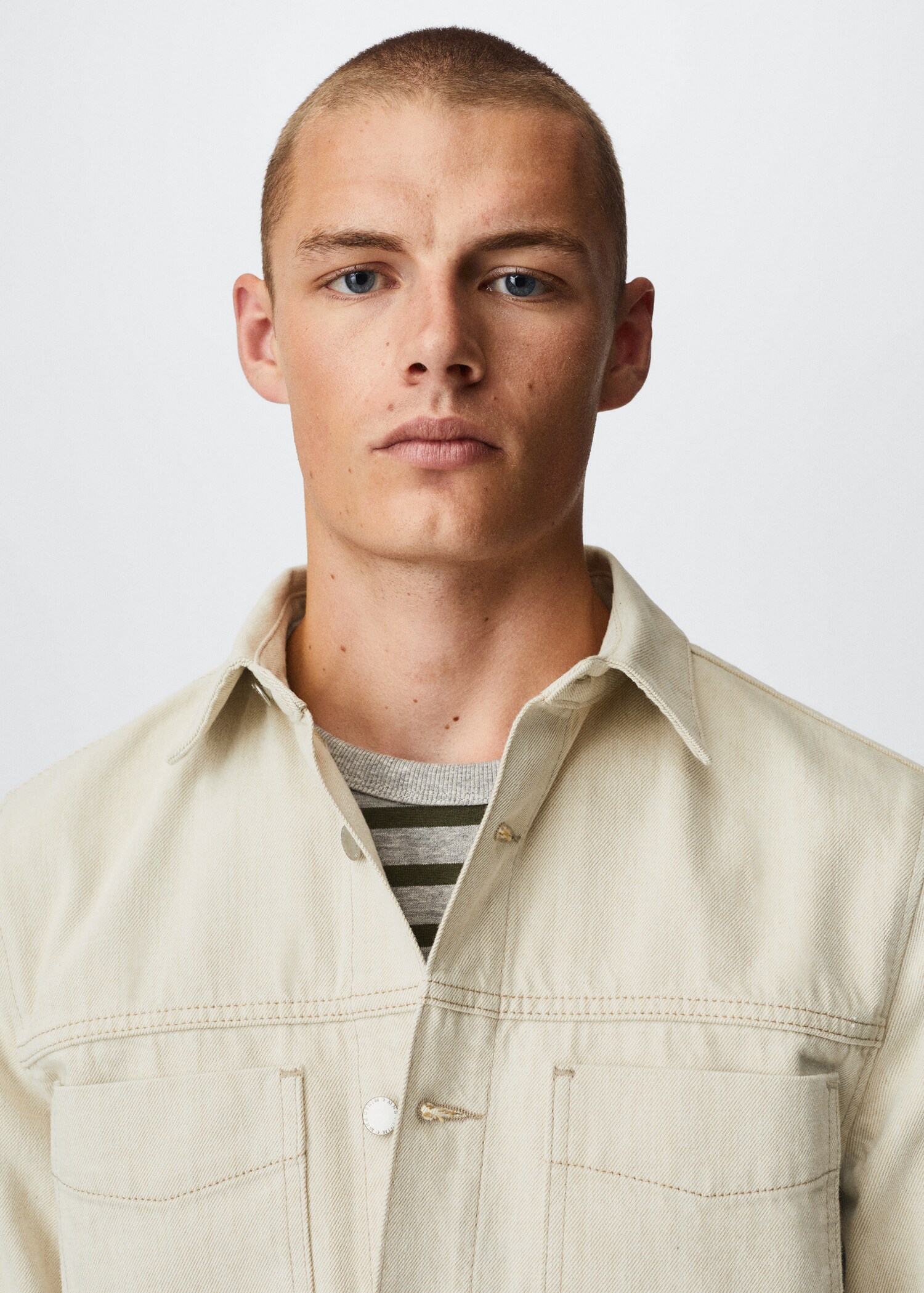 Pocket denim overshirt - Details of the article 1