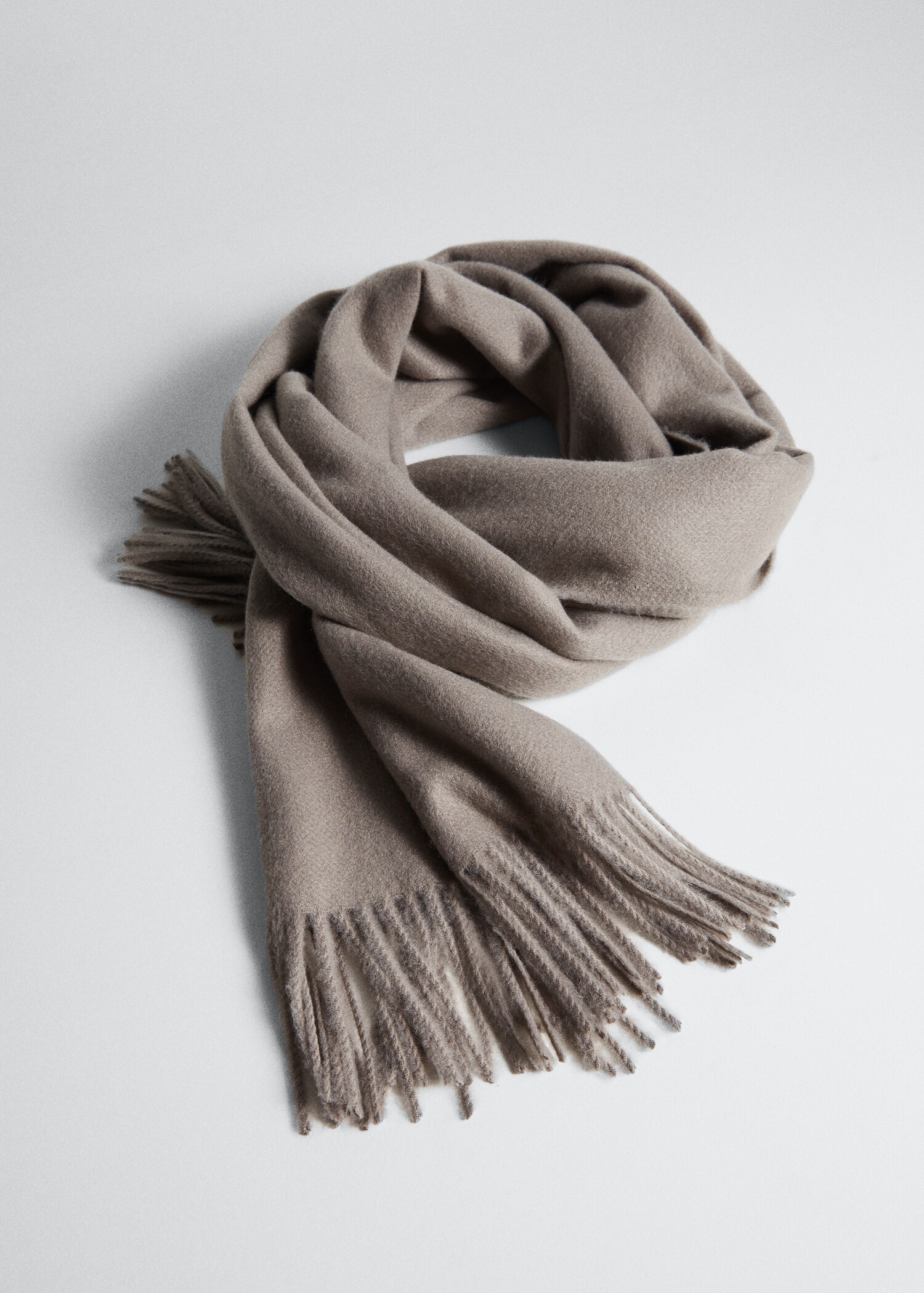 Fringed edge scarf - Details of the article 5