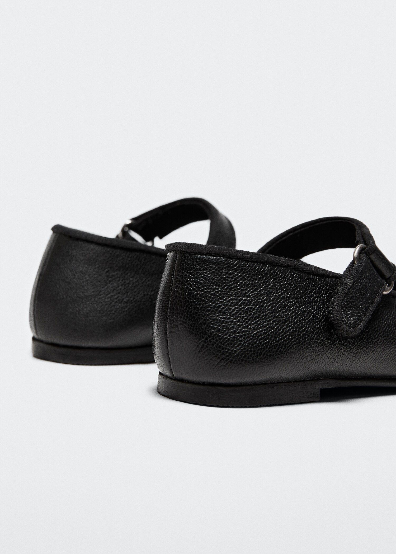 Leather ballet flats - Details of the article 4