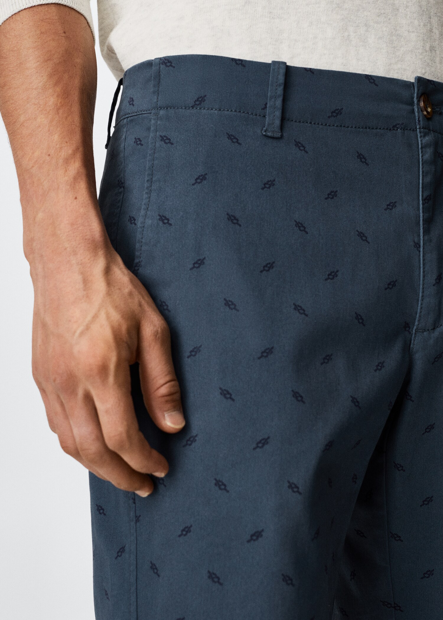 Printed cotton bermuda shorts - Details of the article 1