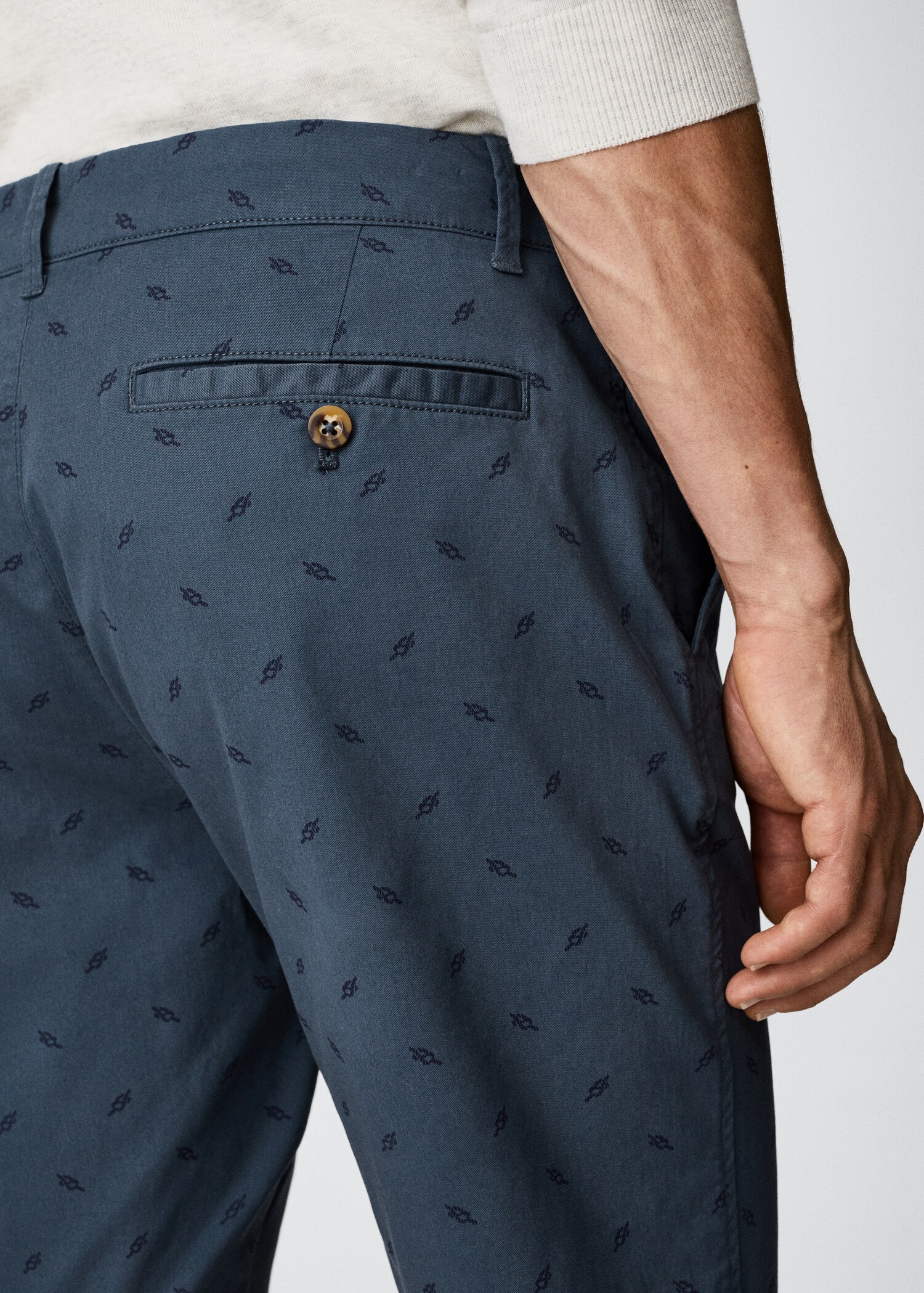 Printed cotton bermuda shorts - Details of the article 3