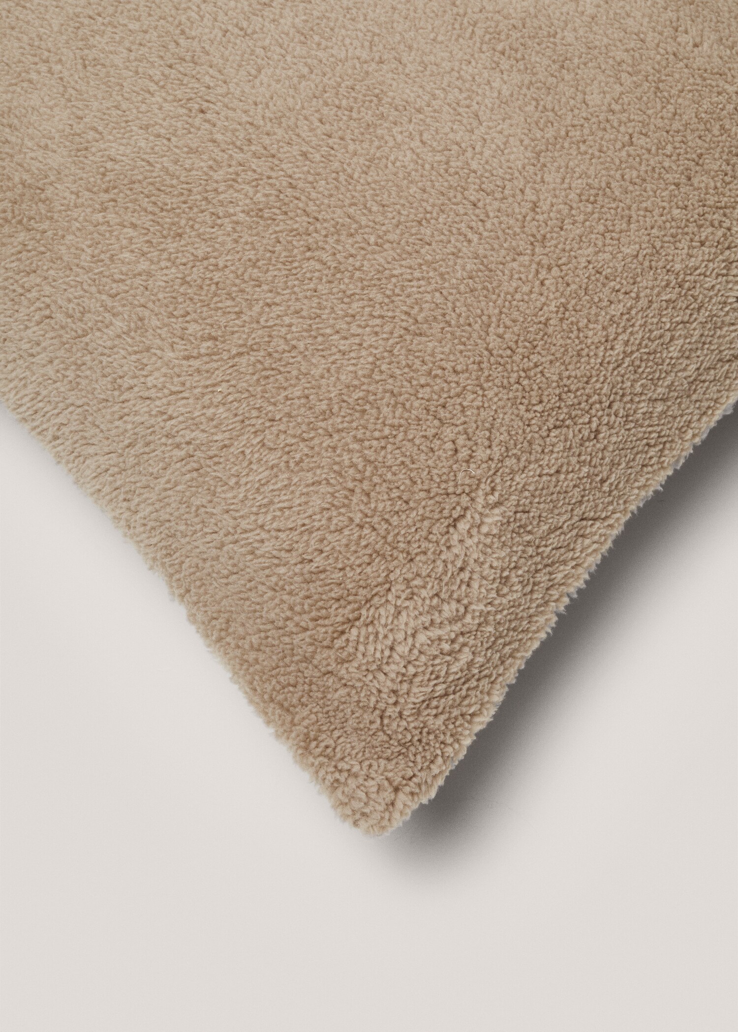 Tufted combined cushion cover - Details of the article 4