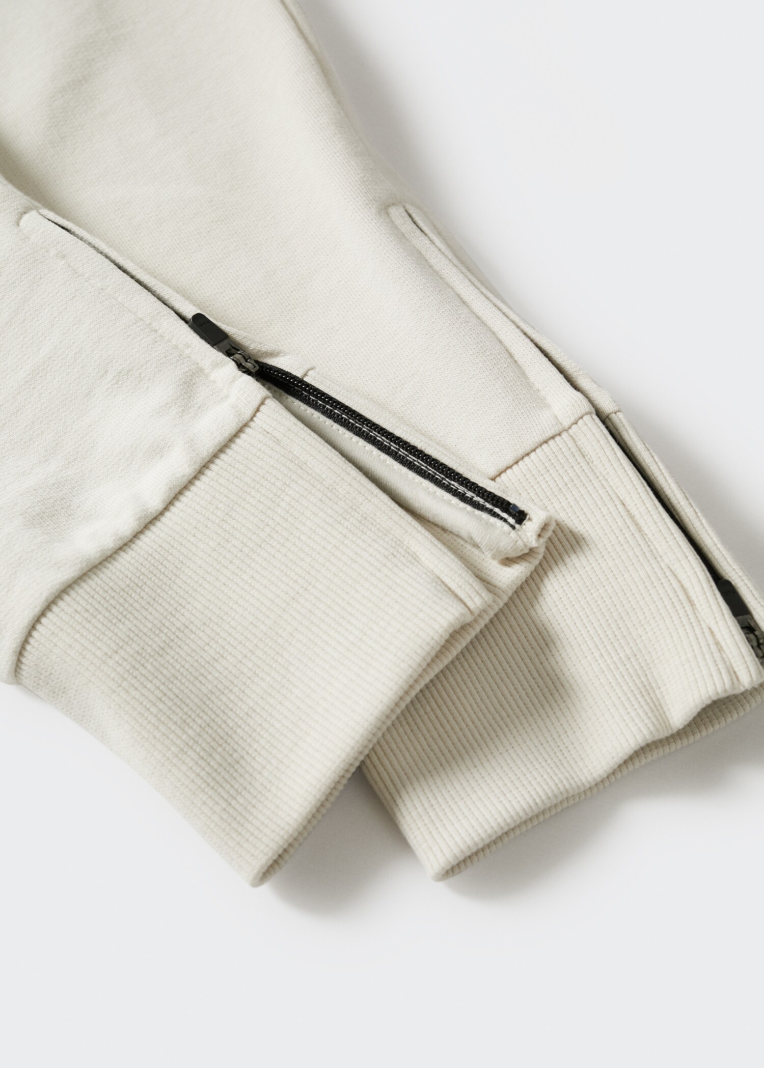 Jogger trousers - Details of the article 8