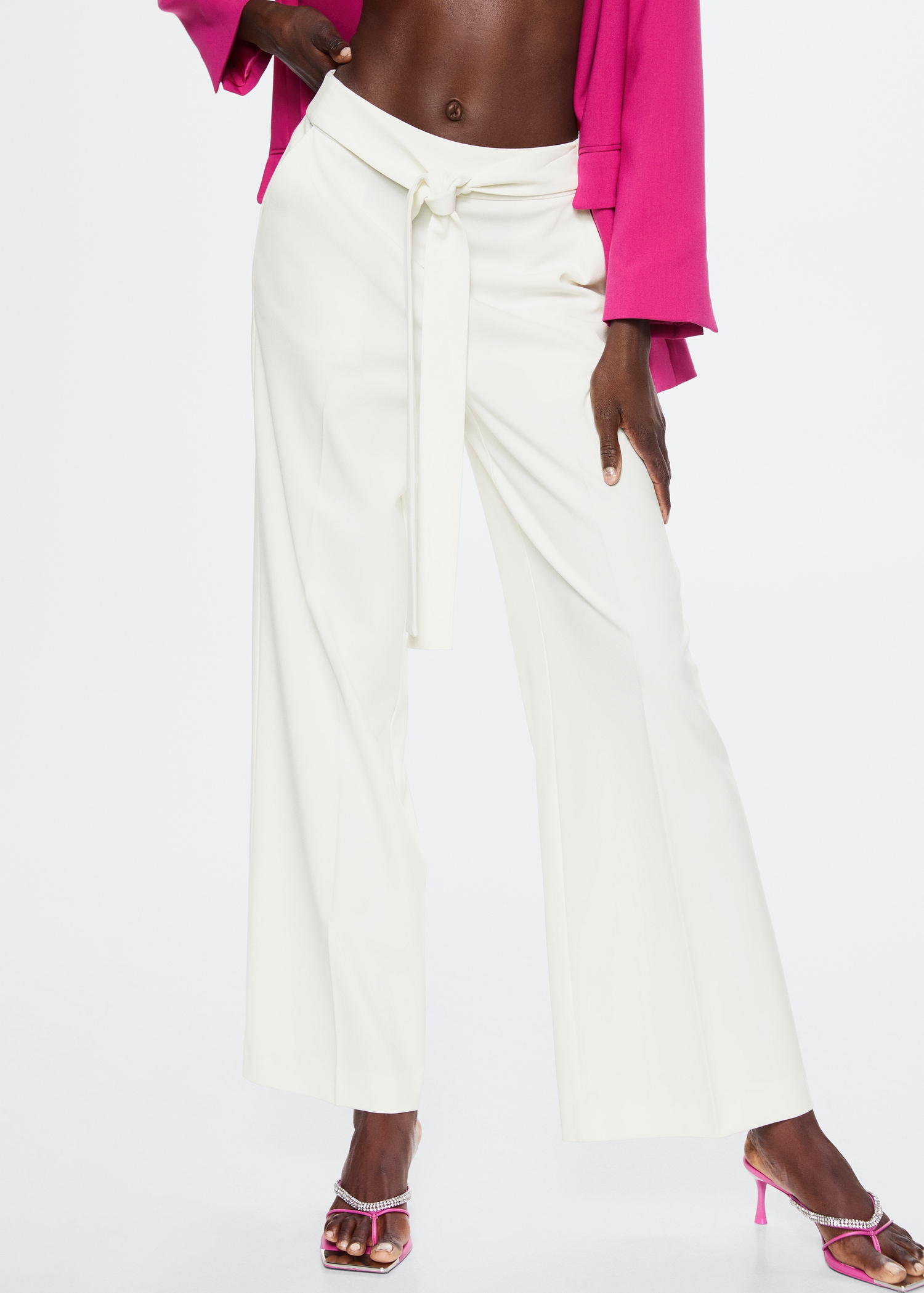 Flowy straight-fit trousers with bow - Medium plane