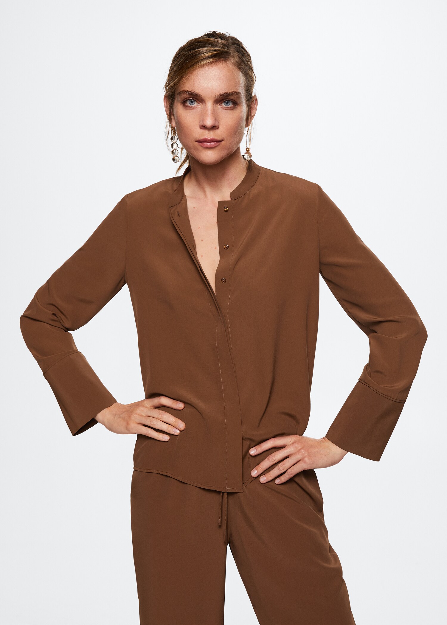 Stehkragenbluse - Detail des Artikels 2