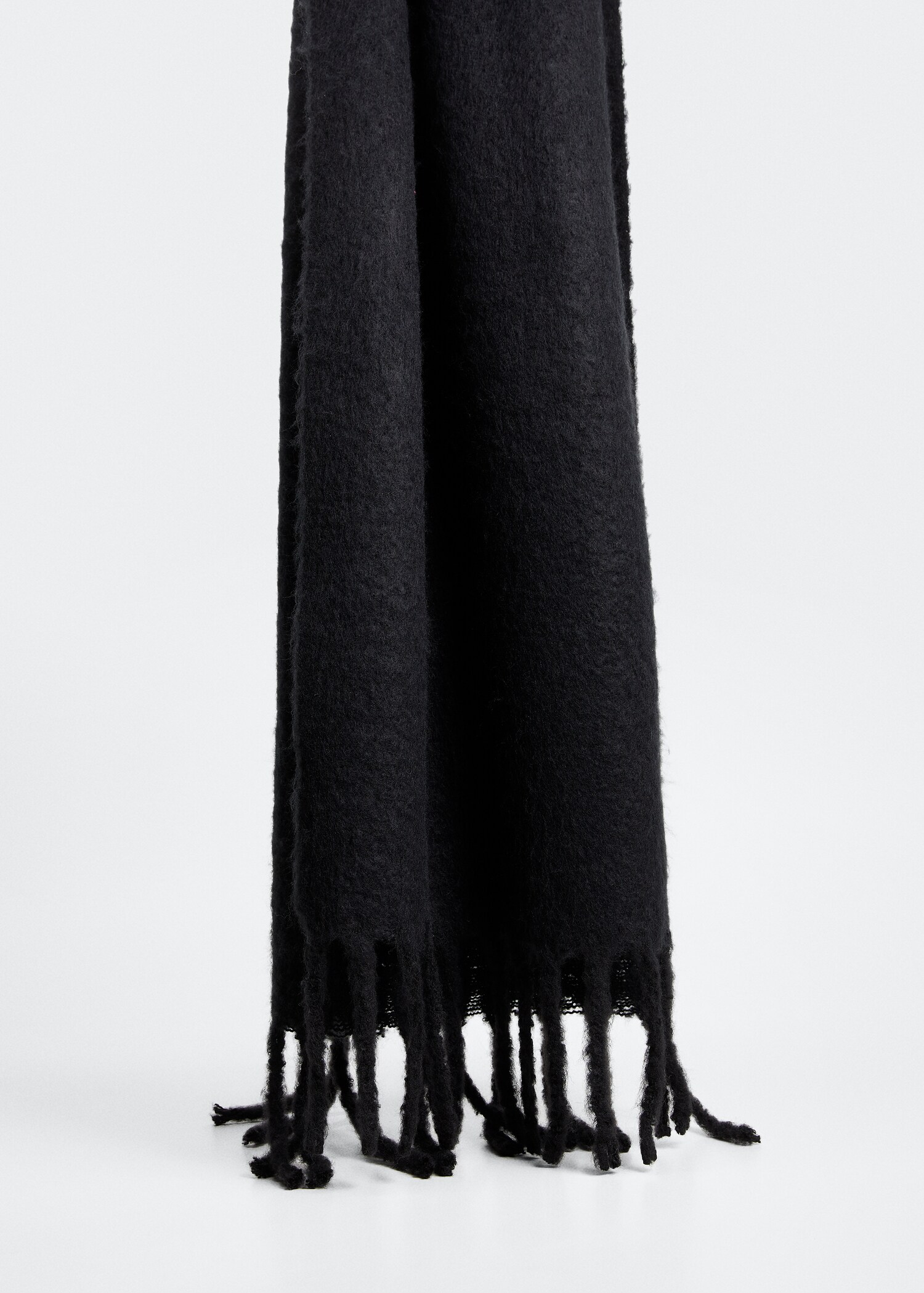 Fringed edge scarf - Details of the article 2