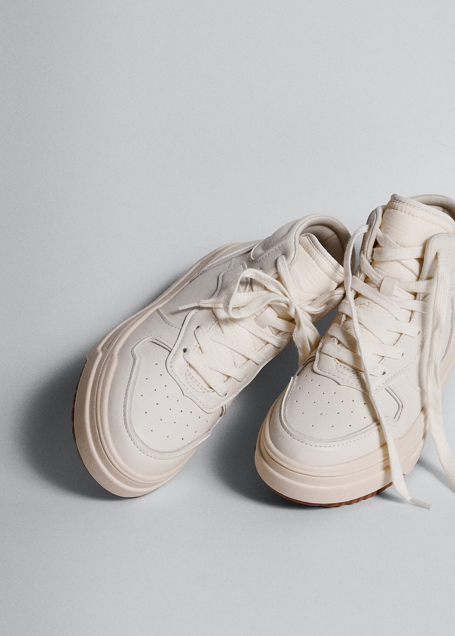 Platform boot trainers - Details of the article 4