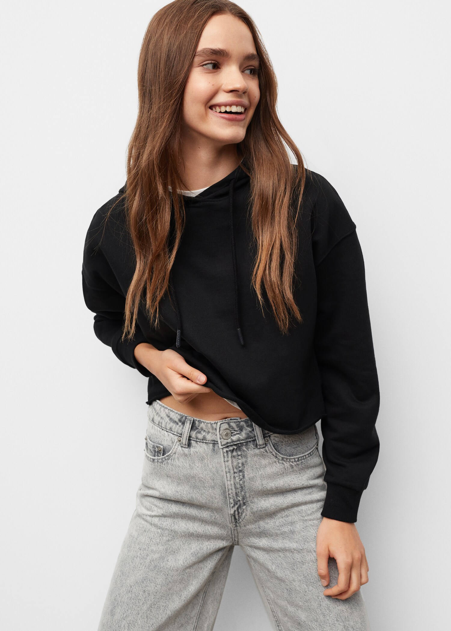 Kort sweatshirt huva - Bild av mittparti