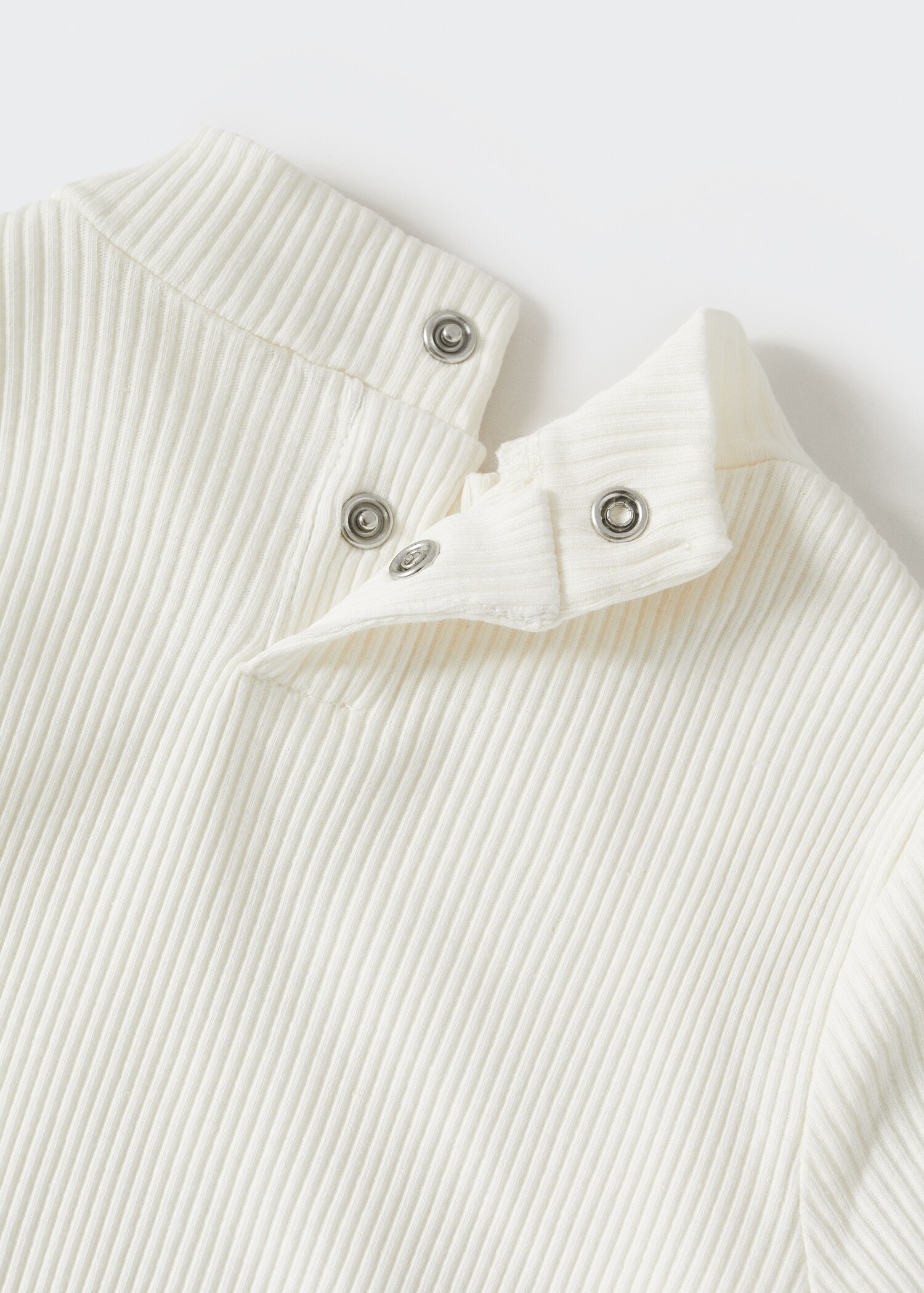 Camiseta canalé cuello alto - Detalle del artículo 9