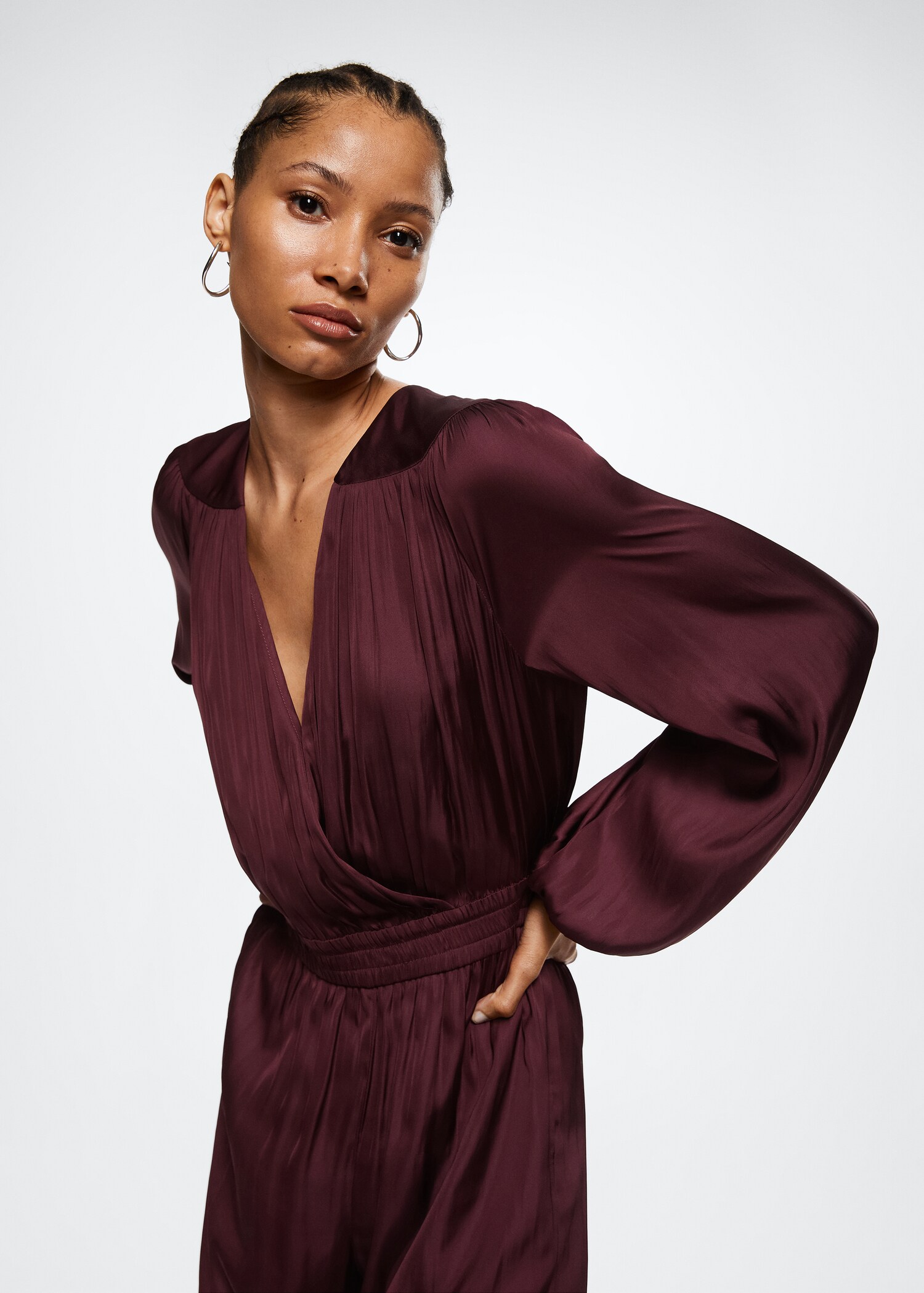 Lang satinert jumpsuit - Halvtotal bildeutsnitt