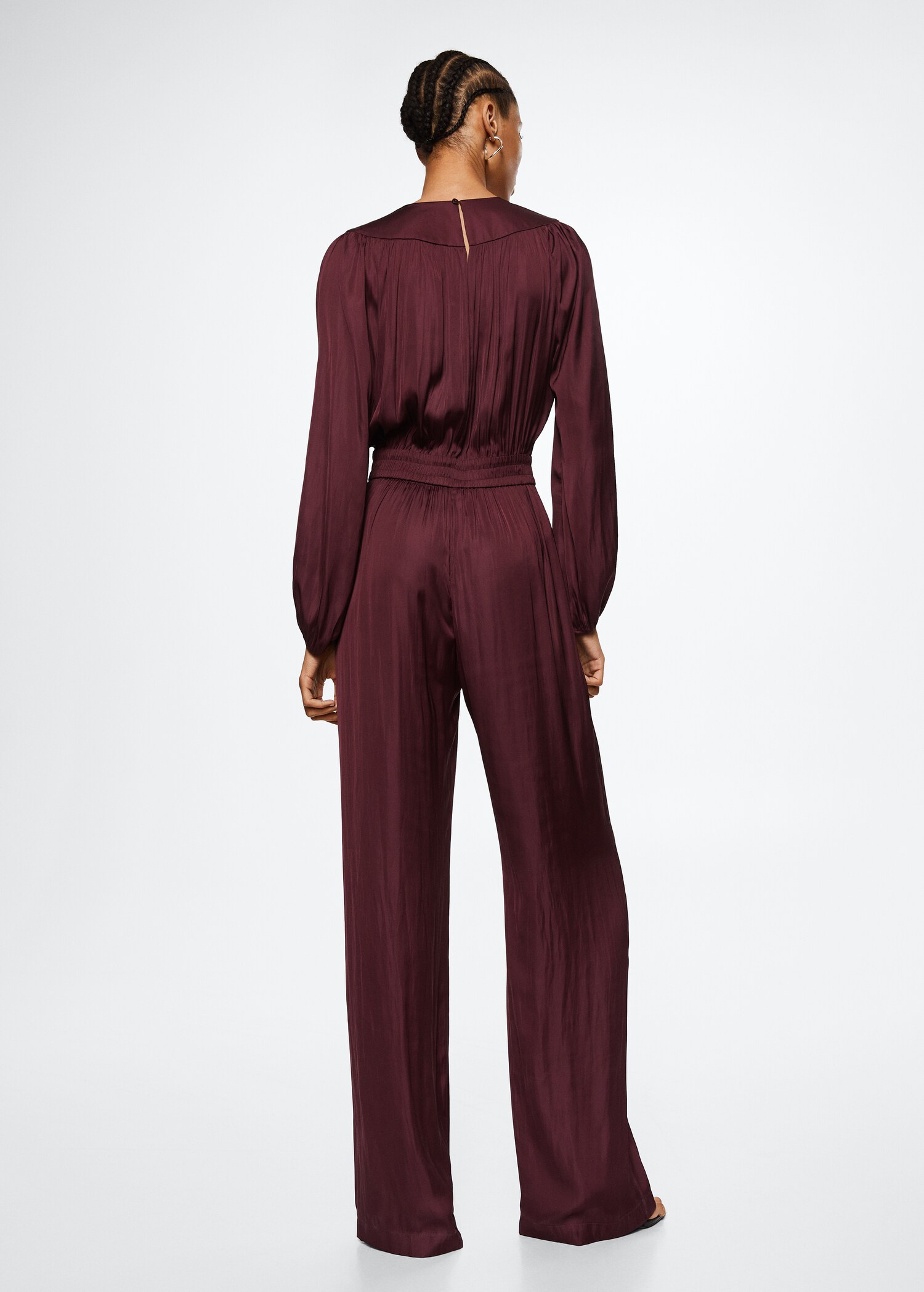 Lang satinert jumpsuit - Baksiden av artikkelen