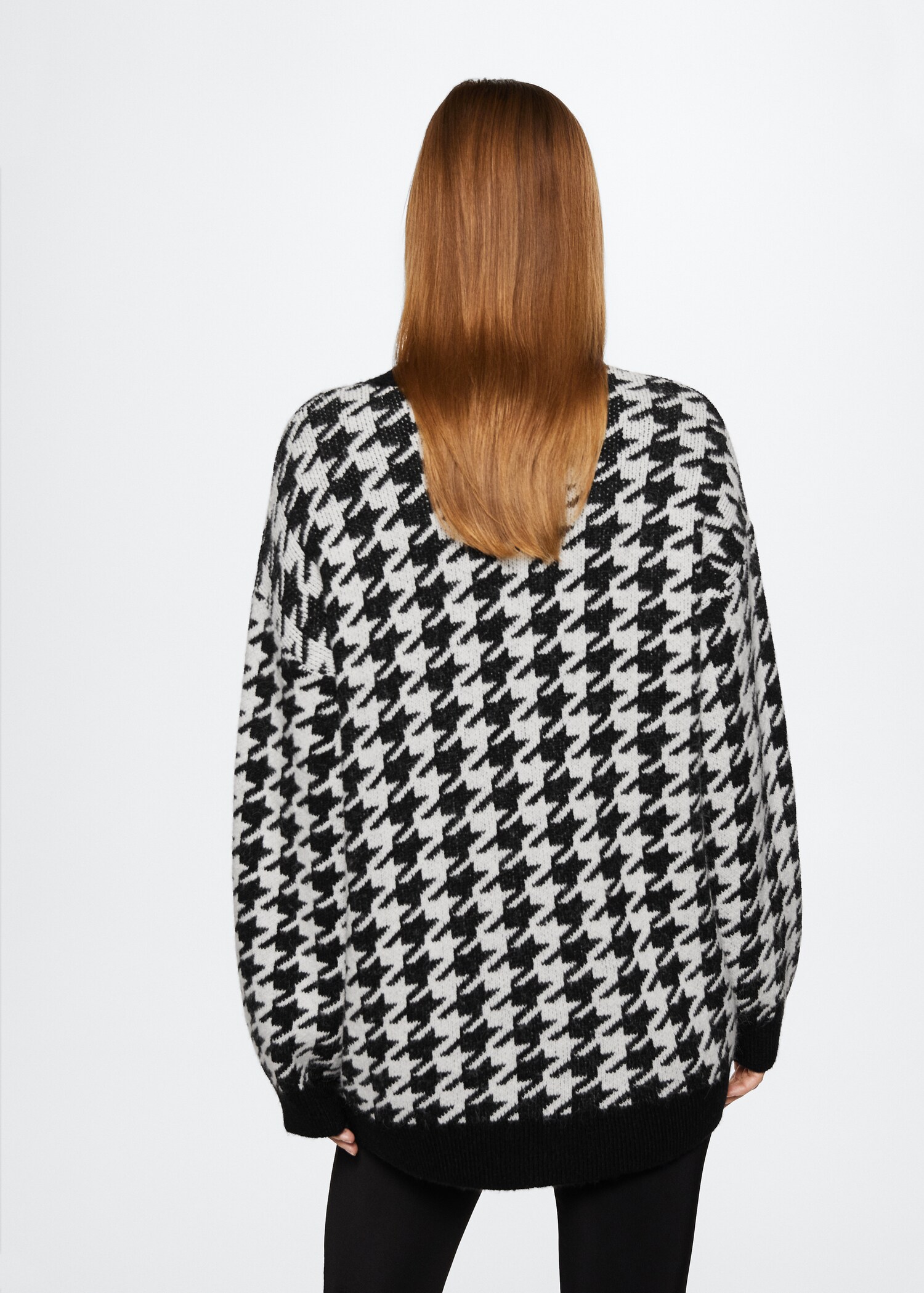 Houndstooth cardigan - Reverse of the article