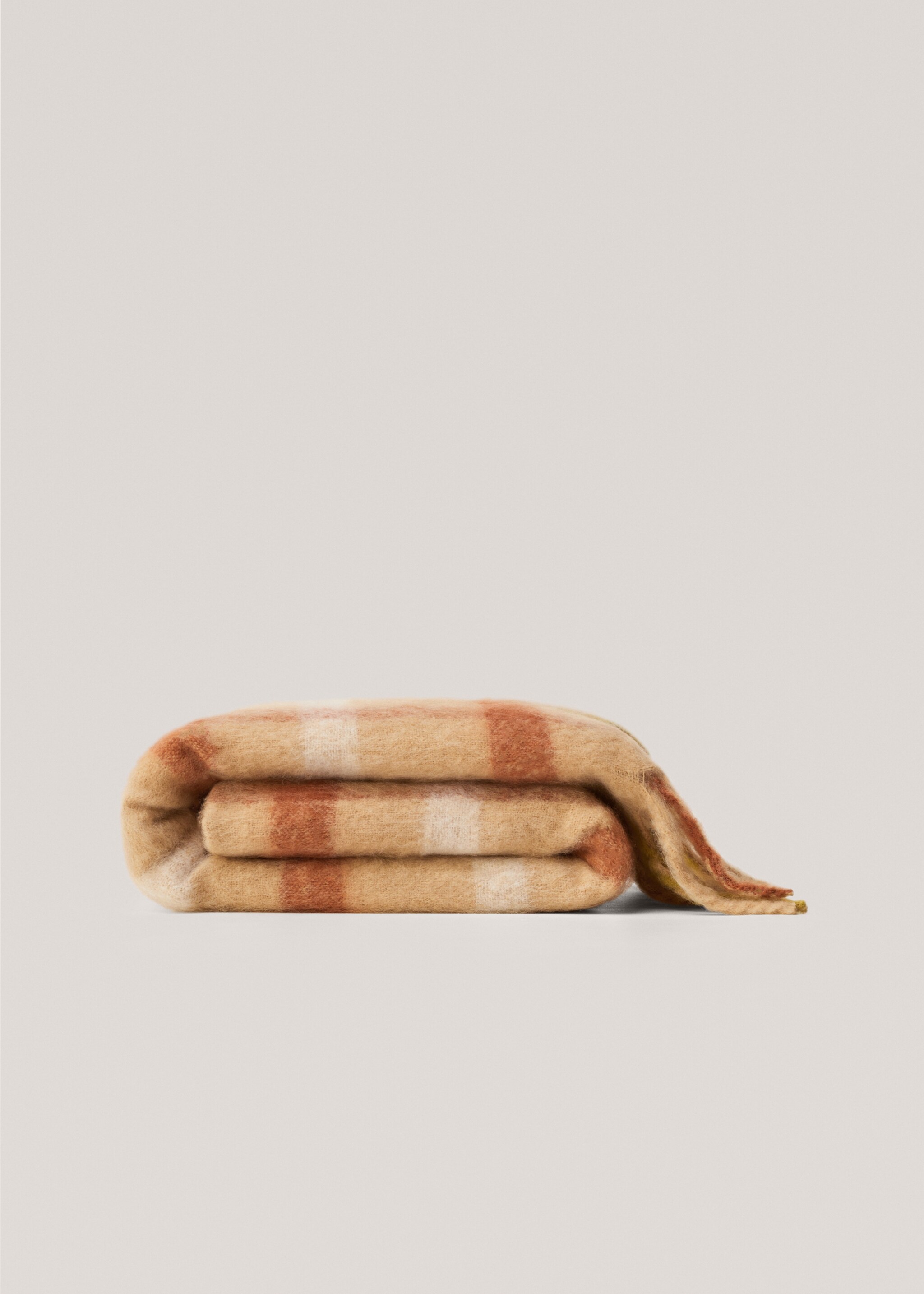 Kockás ágytakaró rojtokkal 130x180 cm - Termék modell nélkül