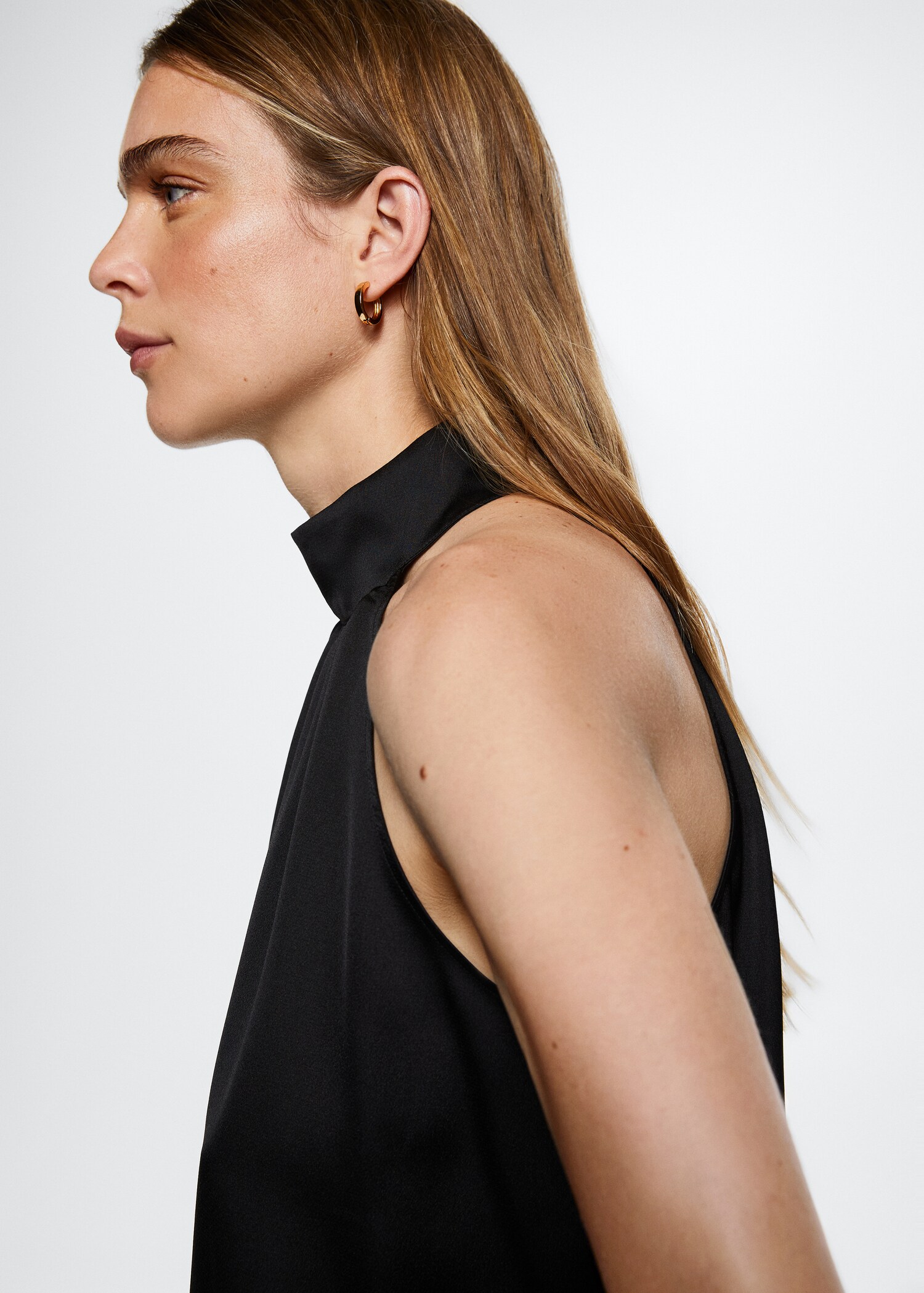 Asymmetric satin blouse - Details of the article 4