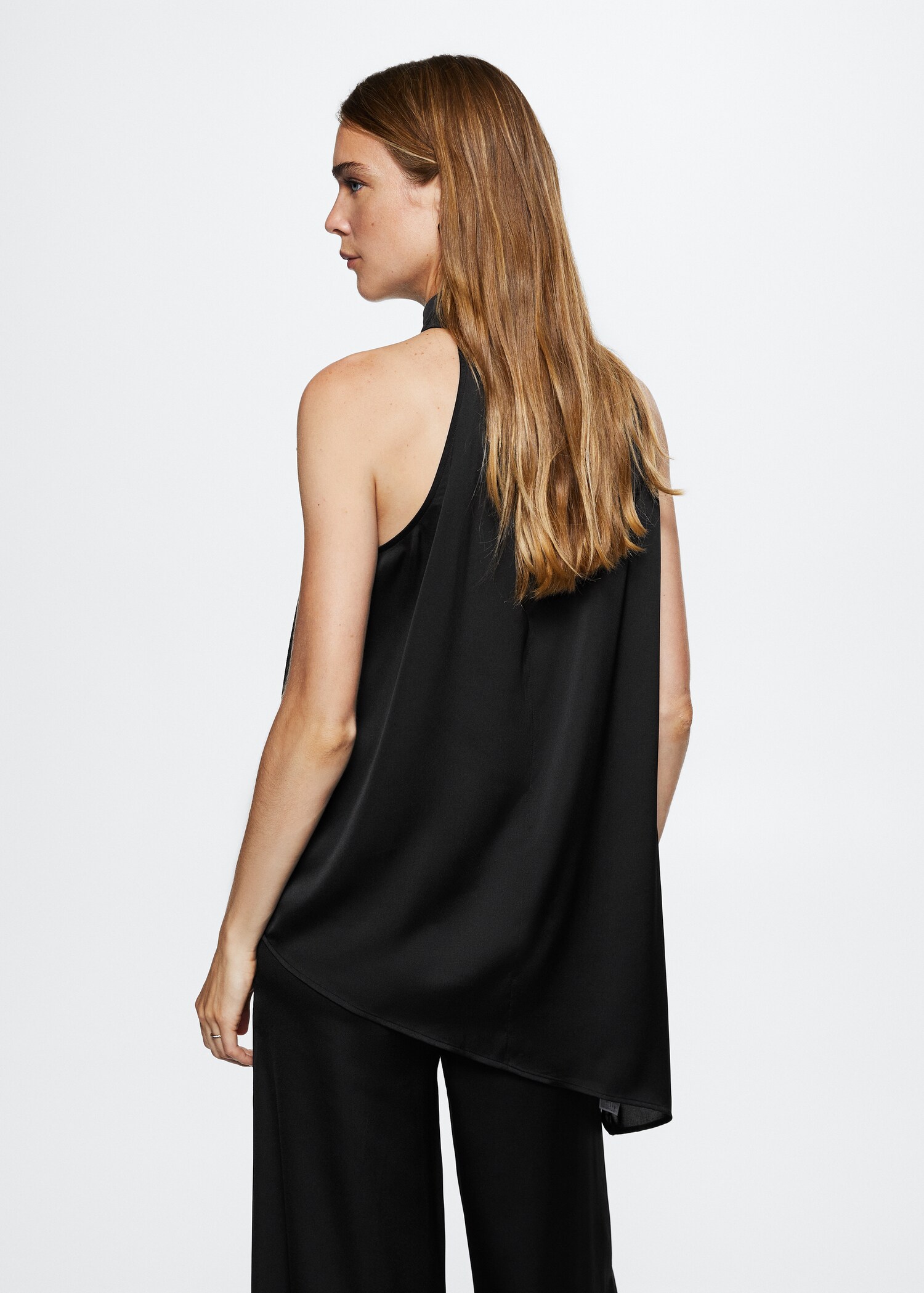 Asymmetric satin blouse - Reverse of the article