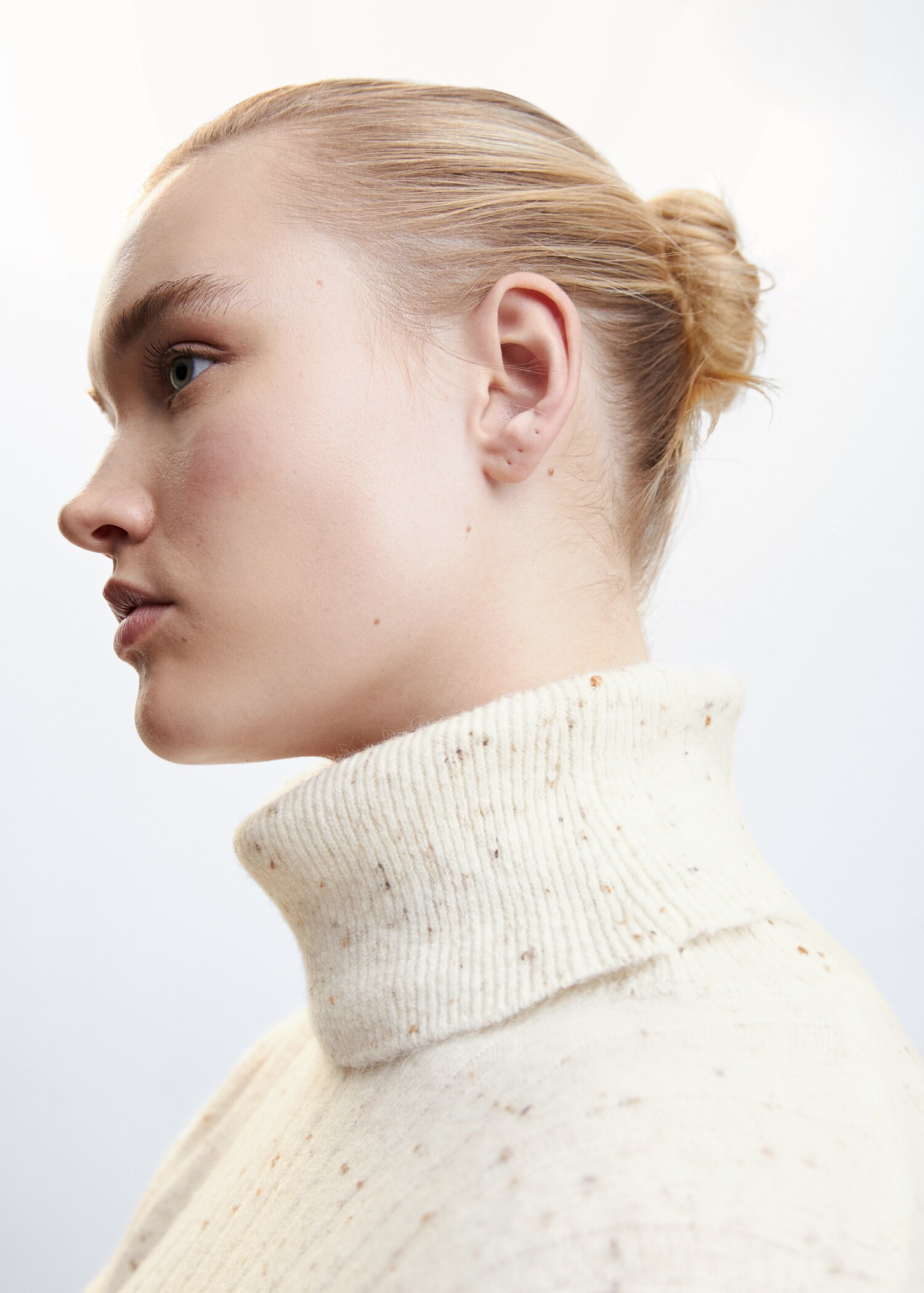 Fleece turtleneck sweater - Details of the article 4