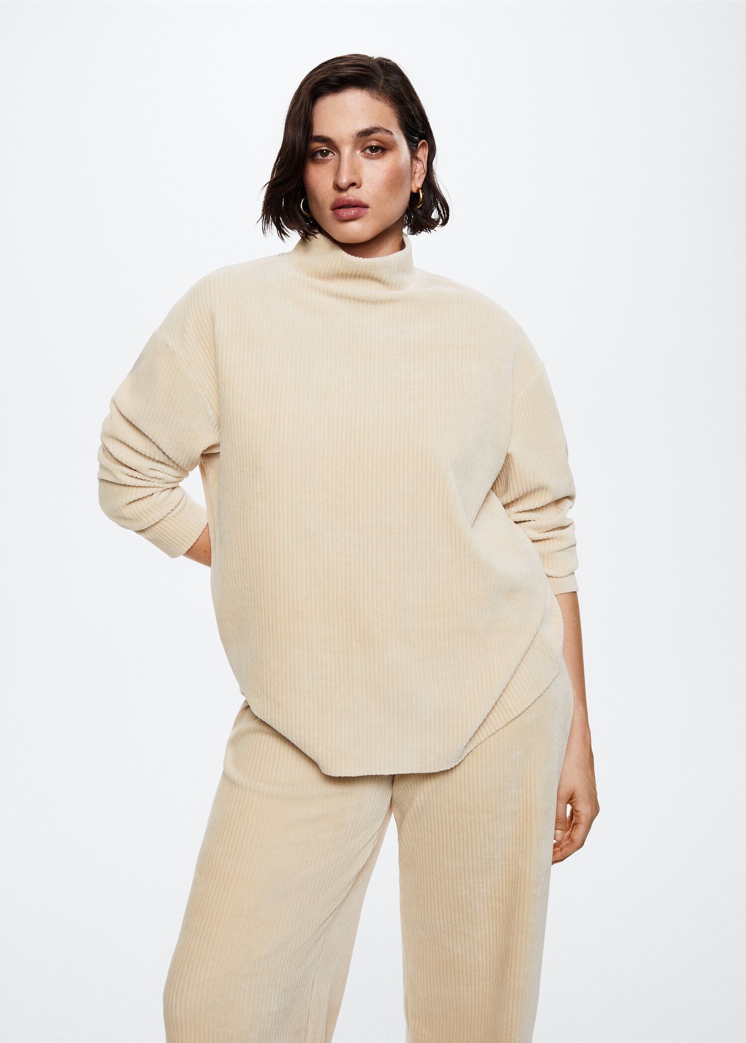 Cord-Sweatshirt mit halbhohem Kragen - Detail des Artikels 5
