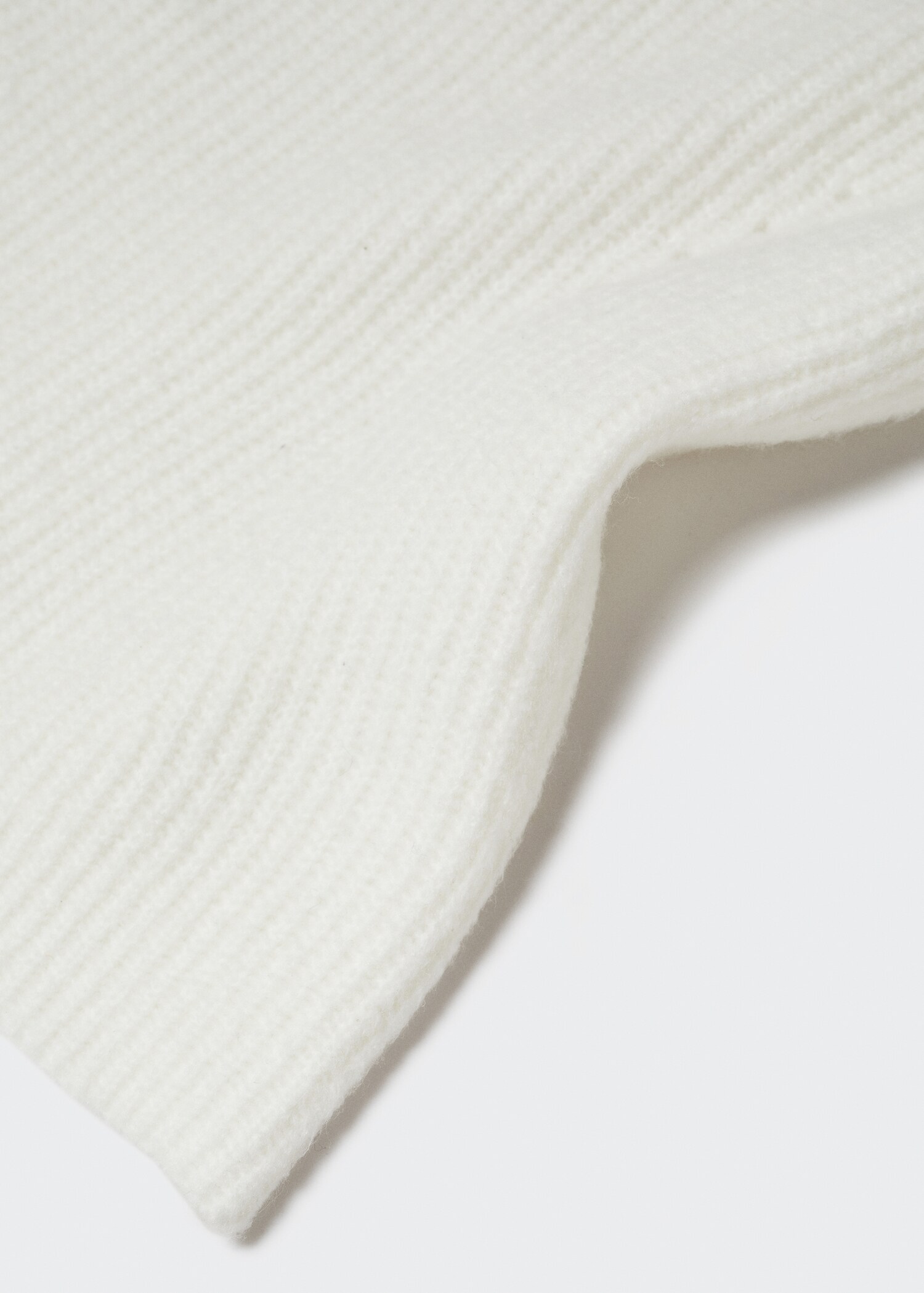 Pullover mit V-Ausschnitt - Detail des Artikels 8