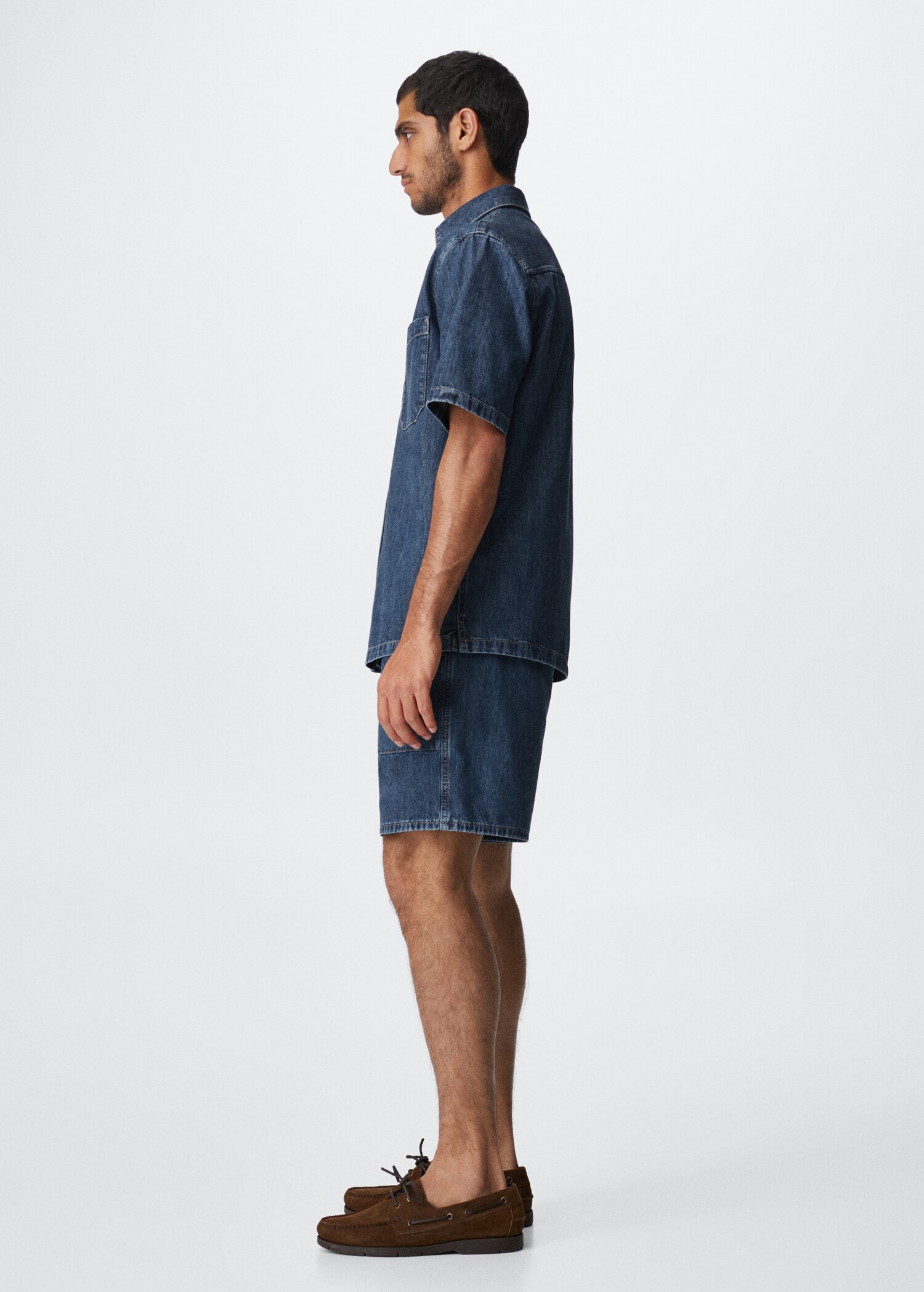 Short-sleeved denim shirt - Details of the article 2