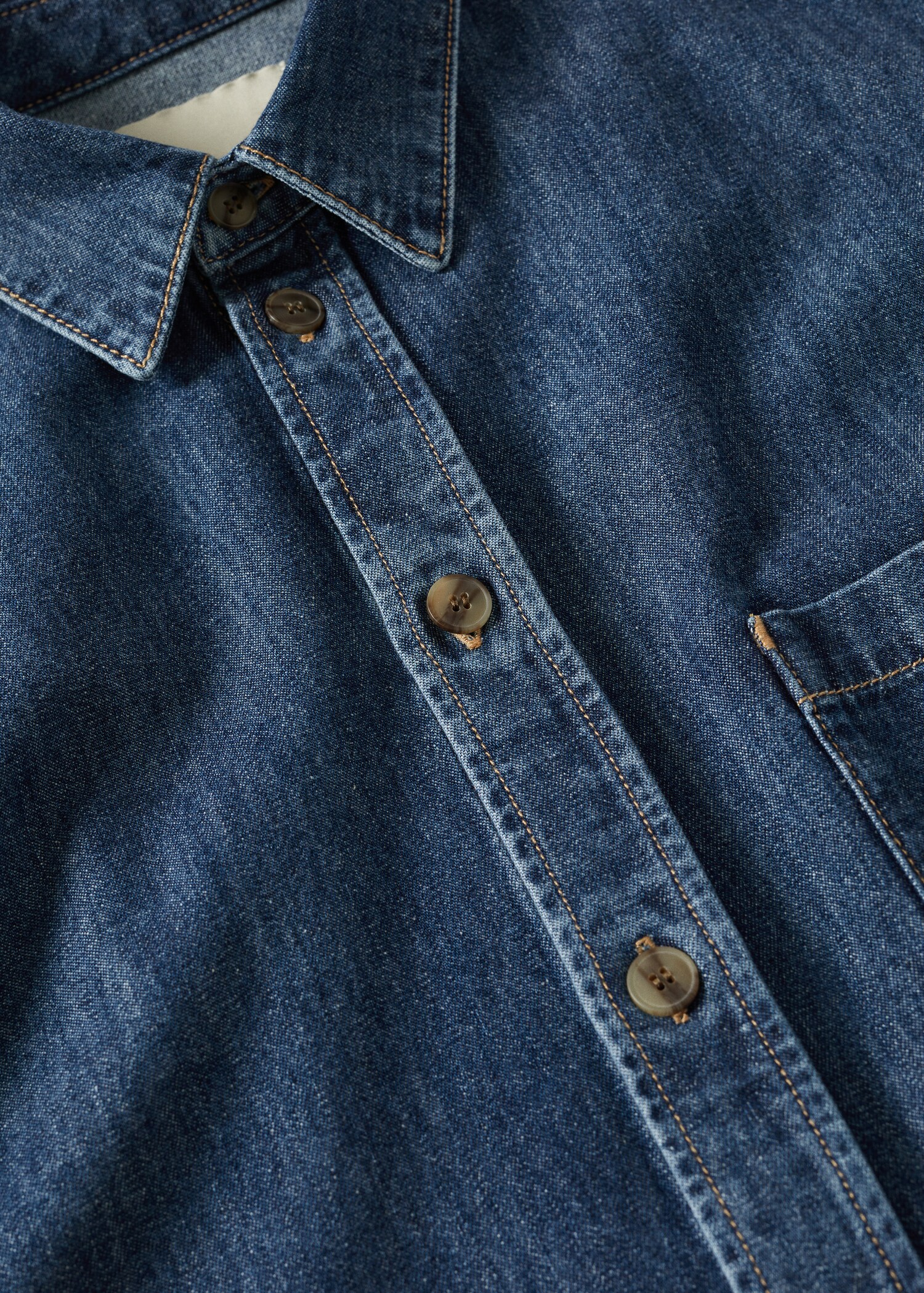 Short-sleeved denim shirt - Details of the article 8