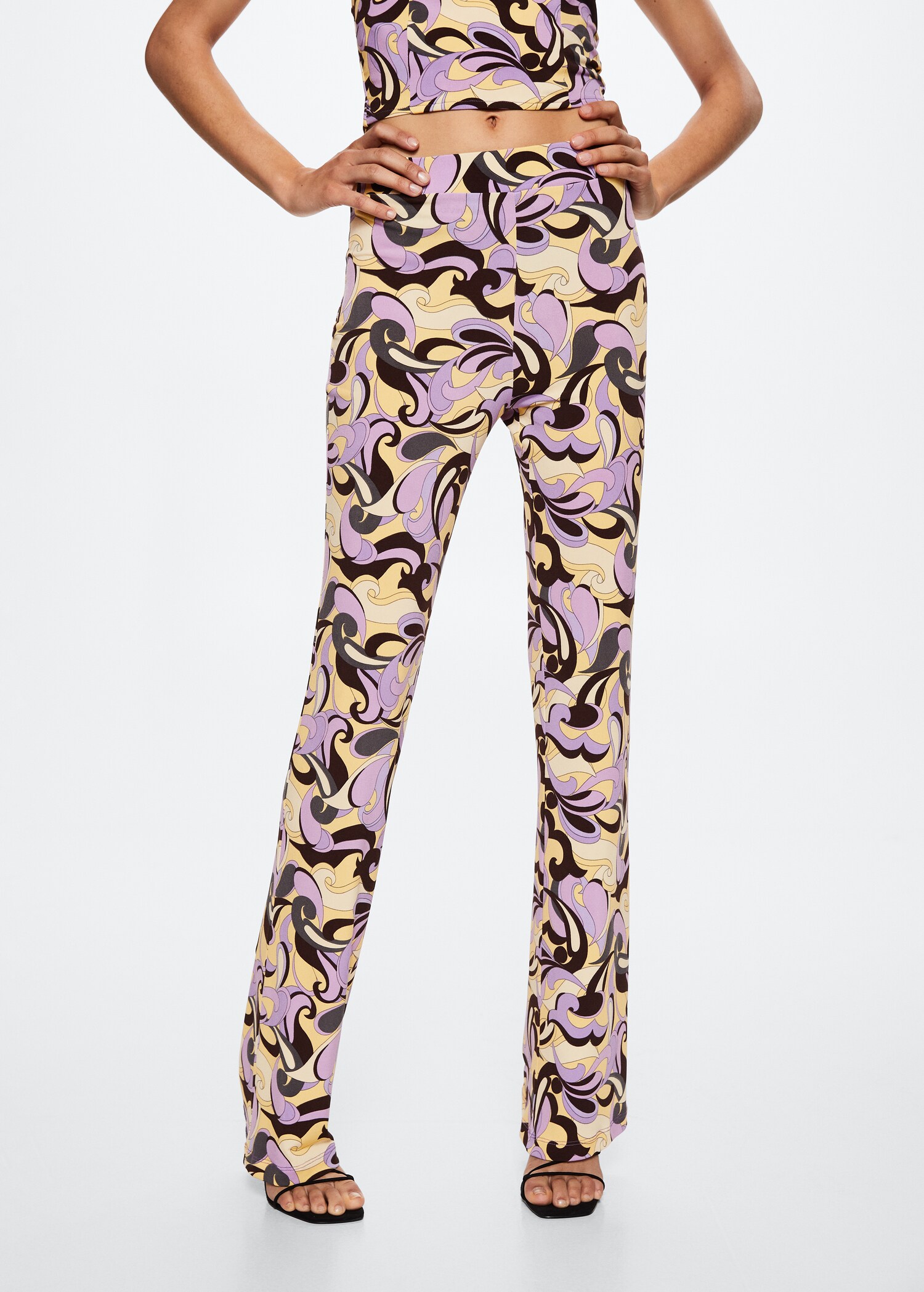 Pantalón estampado retro - Plano medio