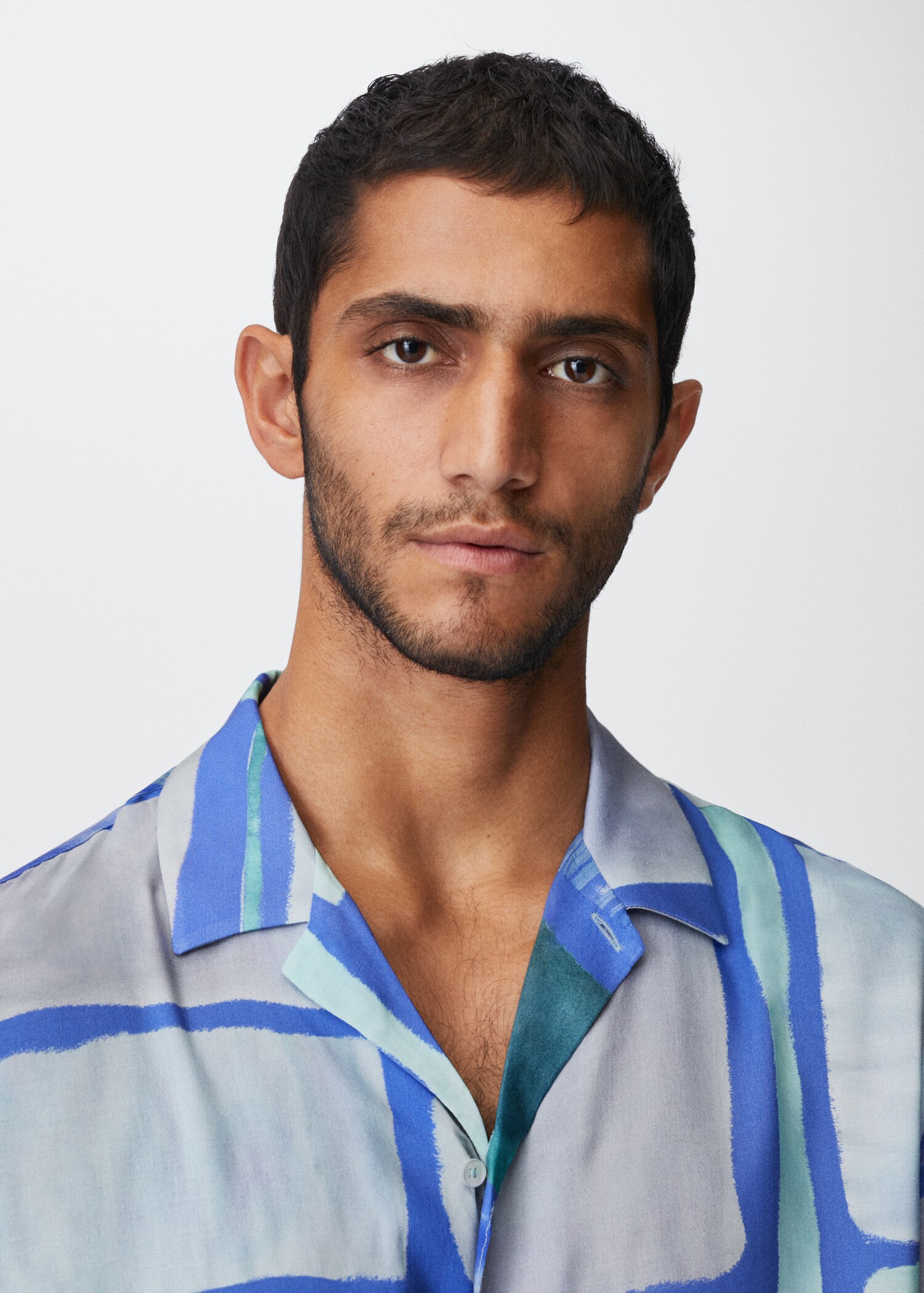 Printed flowy shirt - Details of the article 1