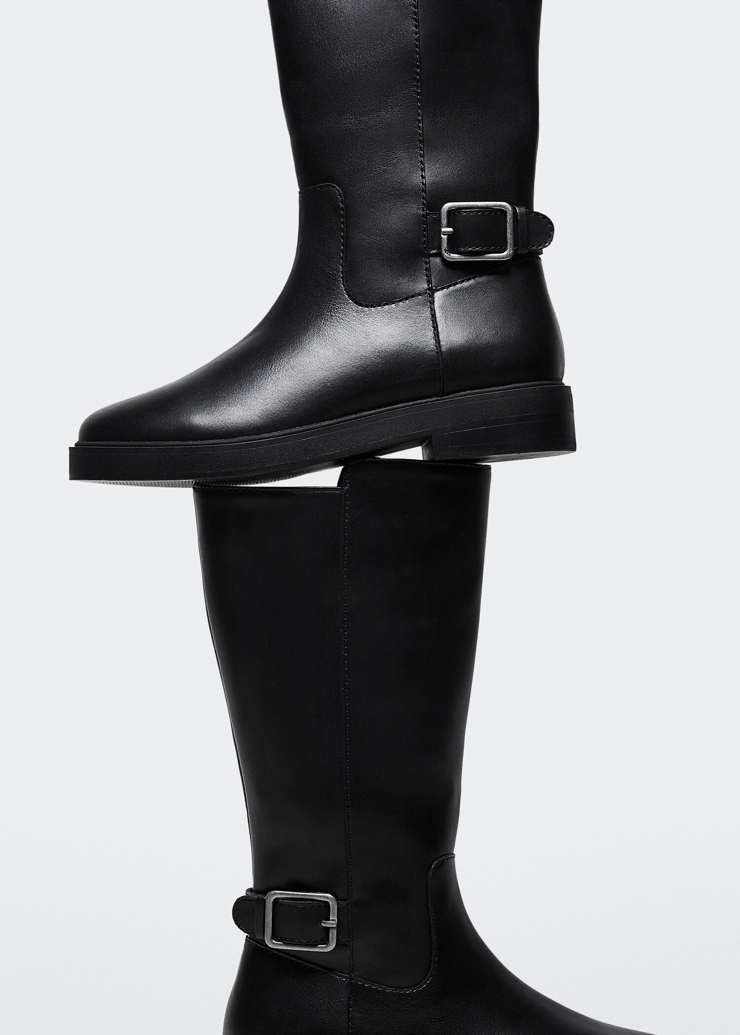 Leather boots with tall leg - Details of the article 2
