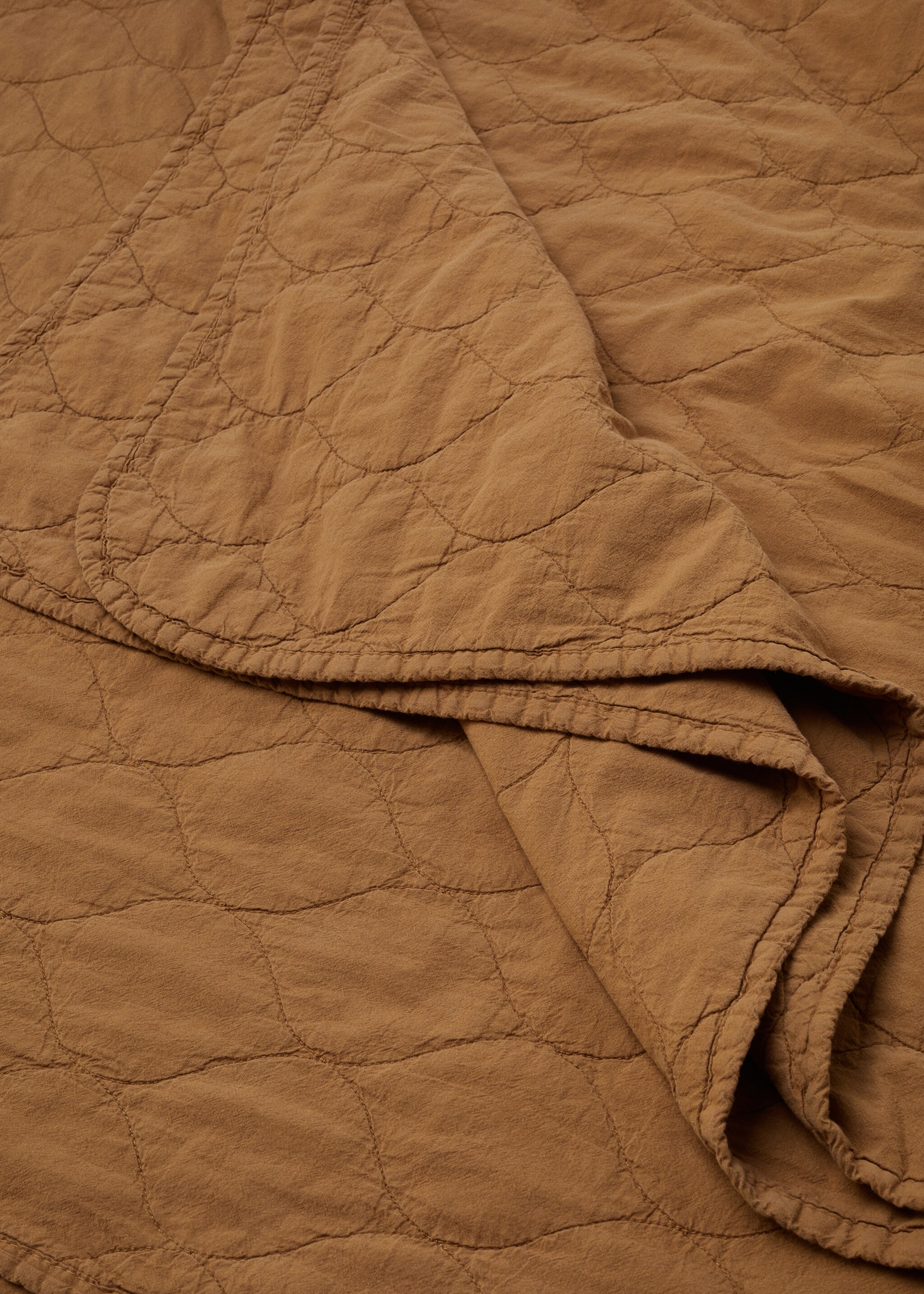 Colcha de algodão acolchoada (cama 180/200 cm) - Plano médio