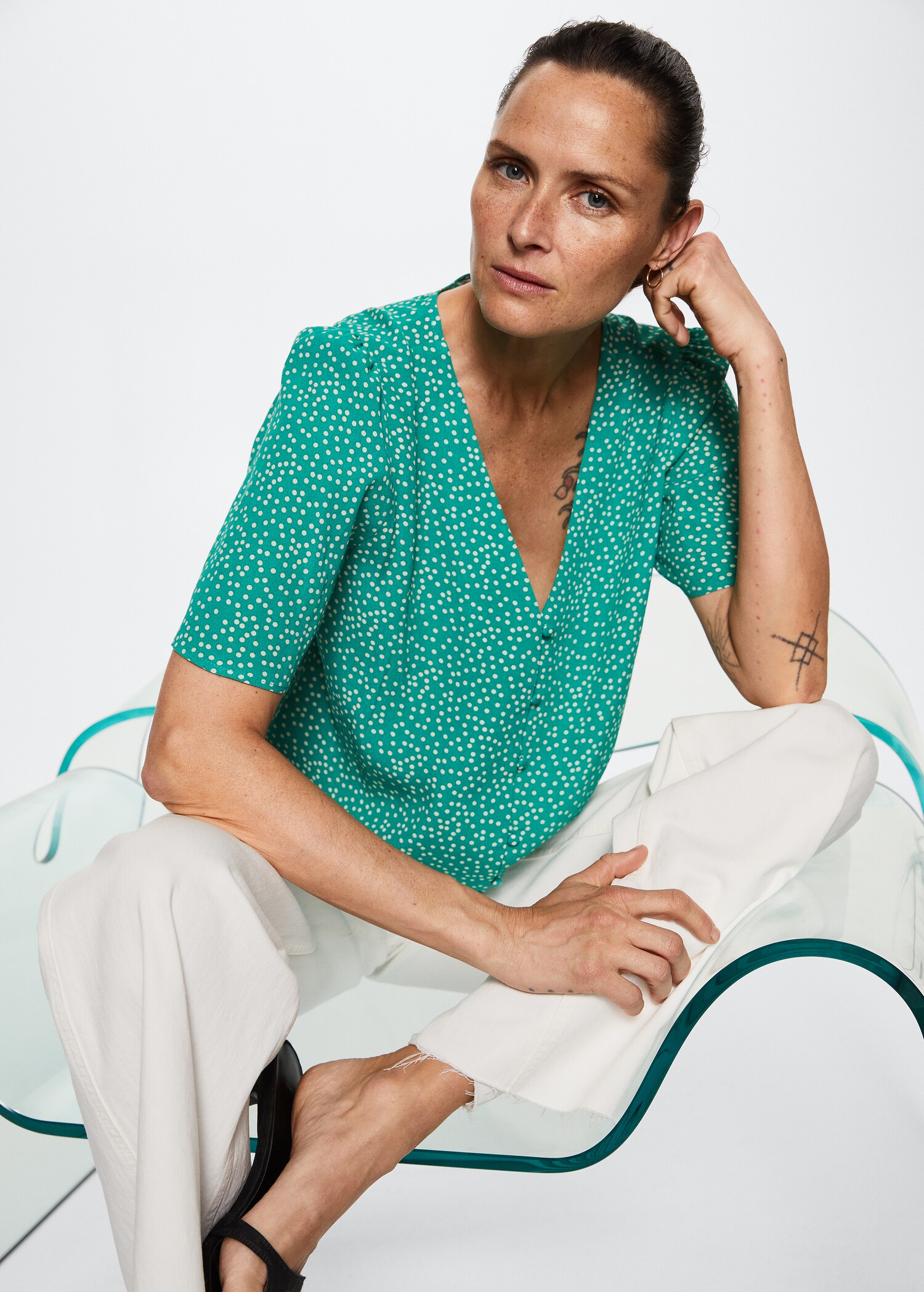 Flowy printed blouse - Details of the article 1