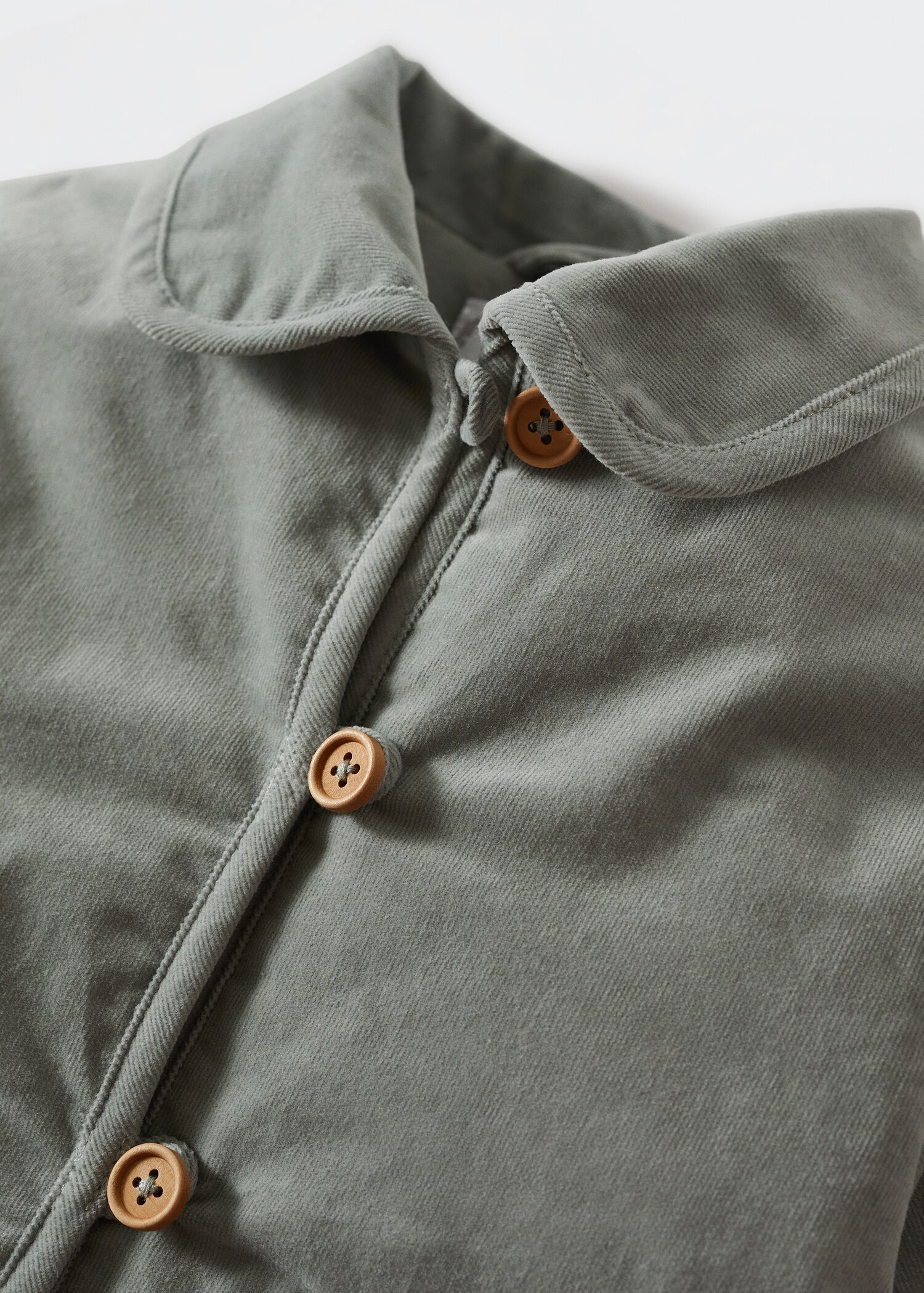 Quilted coat with classic collar - Details of the article 8