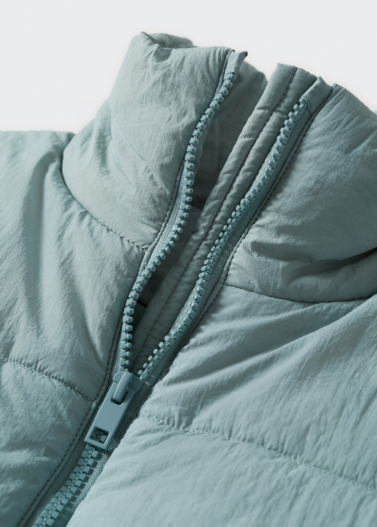 Textured quilted gilet - Details of the article 8